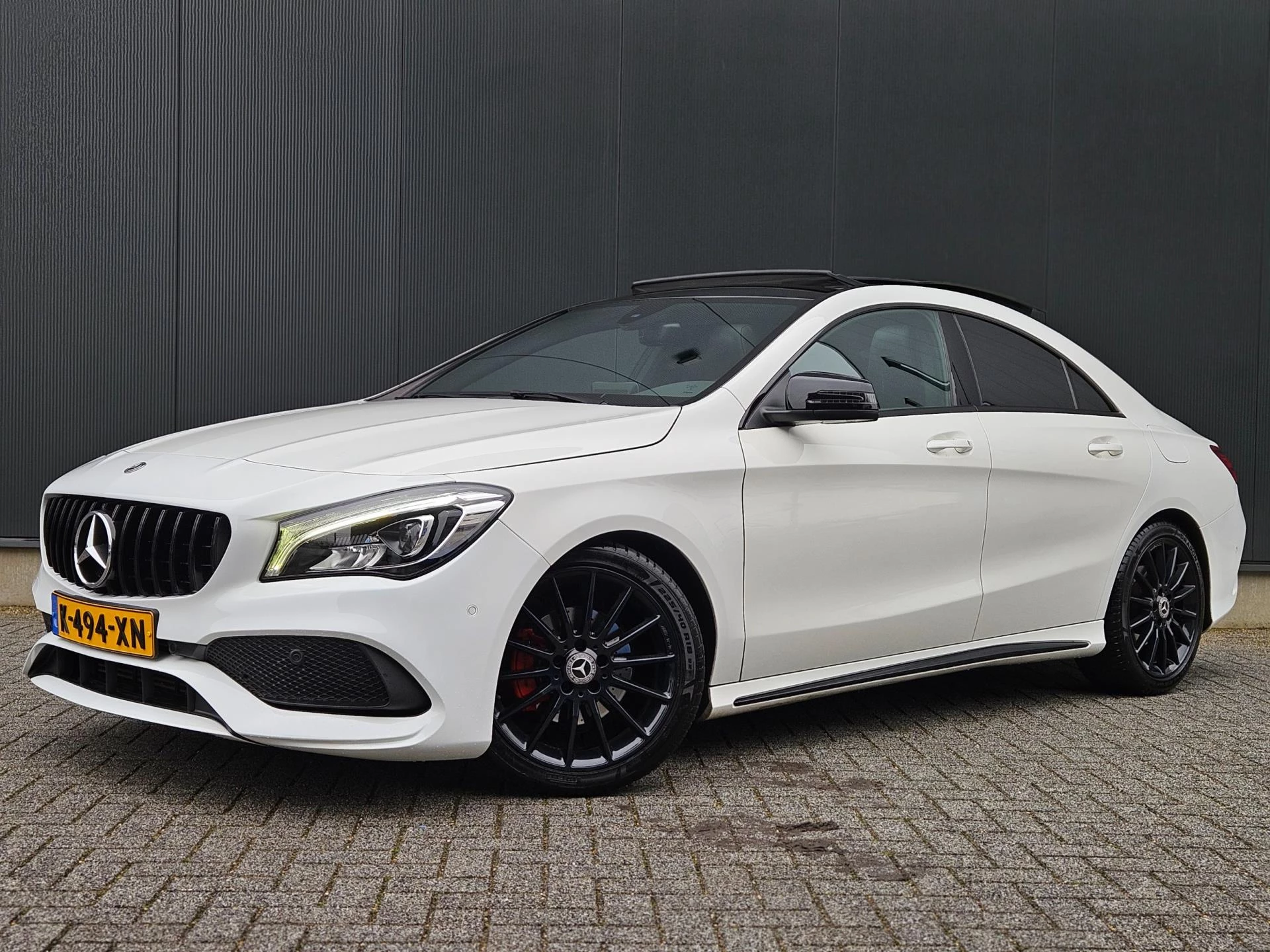Hoofdafbeelding Mercedes-Benz CLA