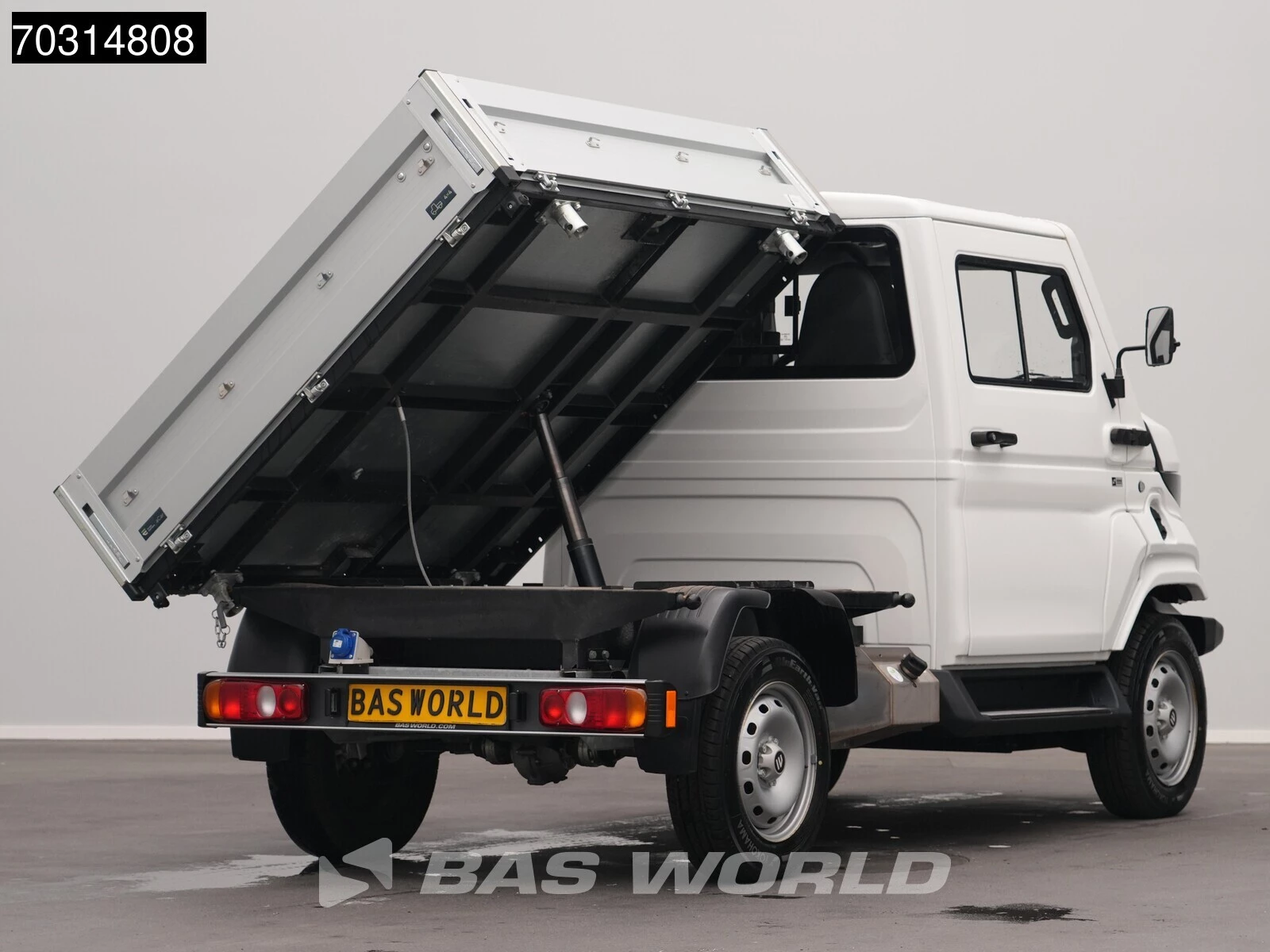 Hoofdafbeelding EVUM Motors aCar SWB Cassone Ribaltabile 23 Kwh MY23