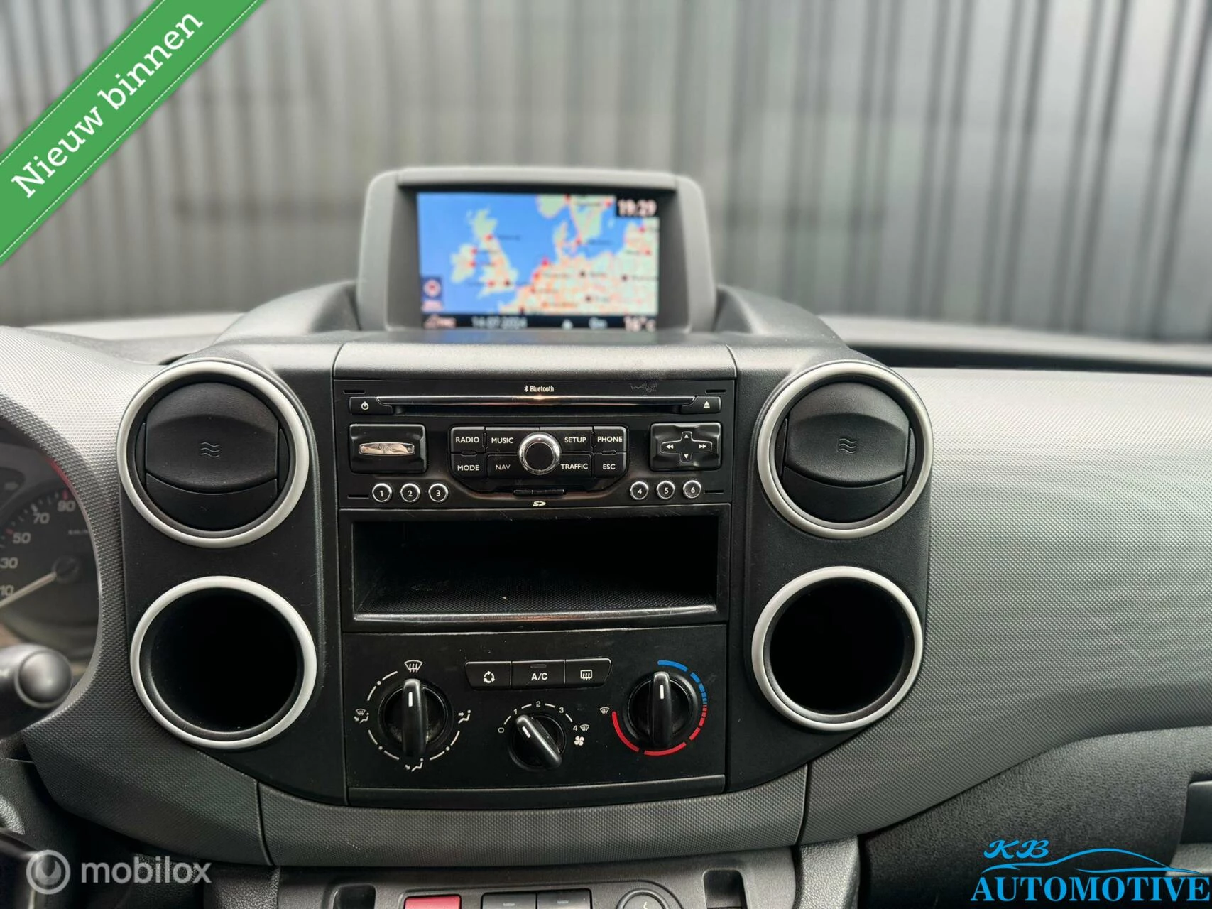 Hoofdafbeelding Peugeot Partner