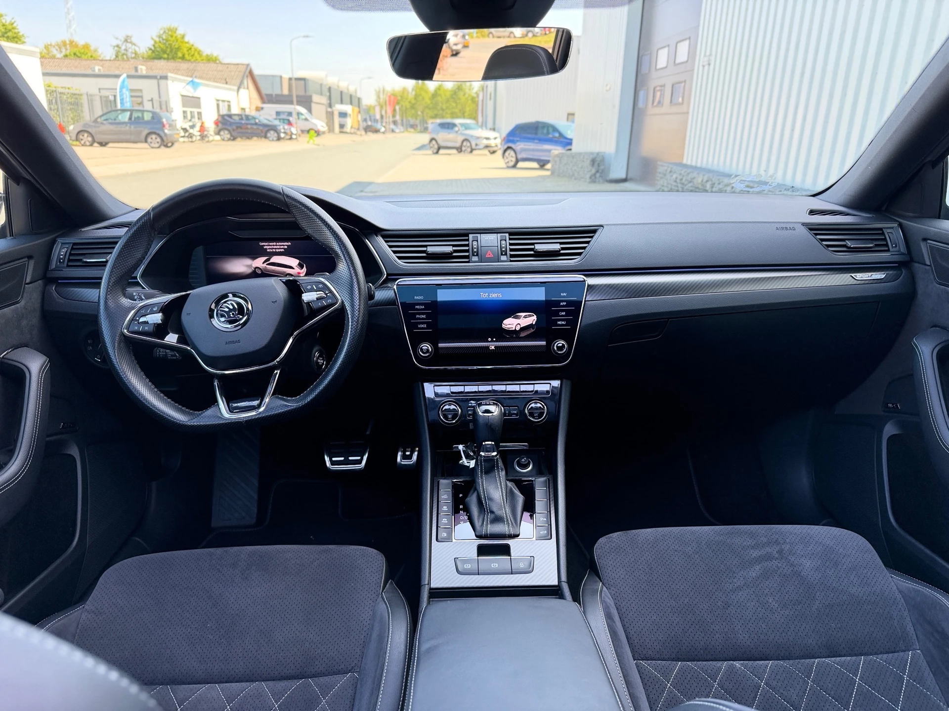 Hoofdafbeelding Škoda Superb