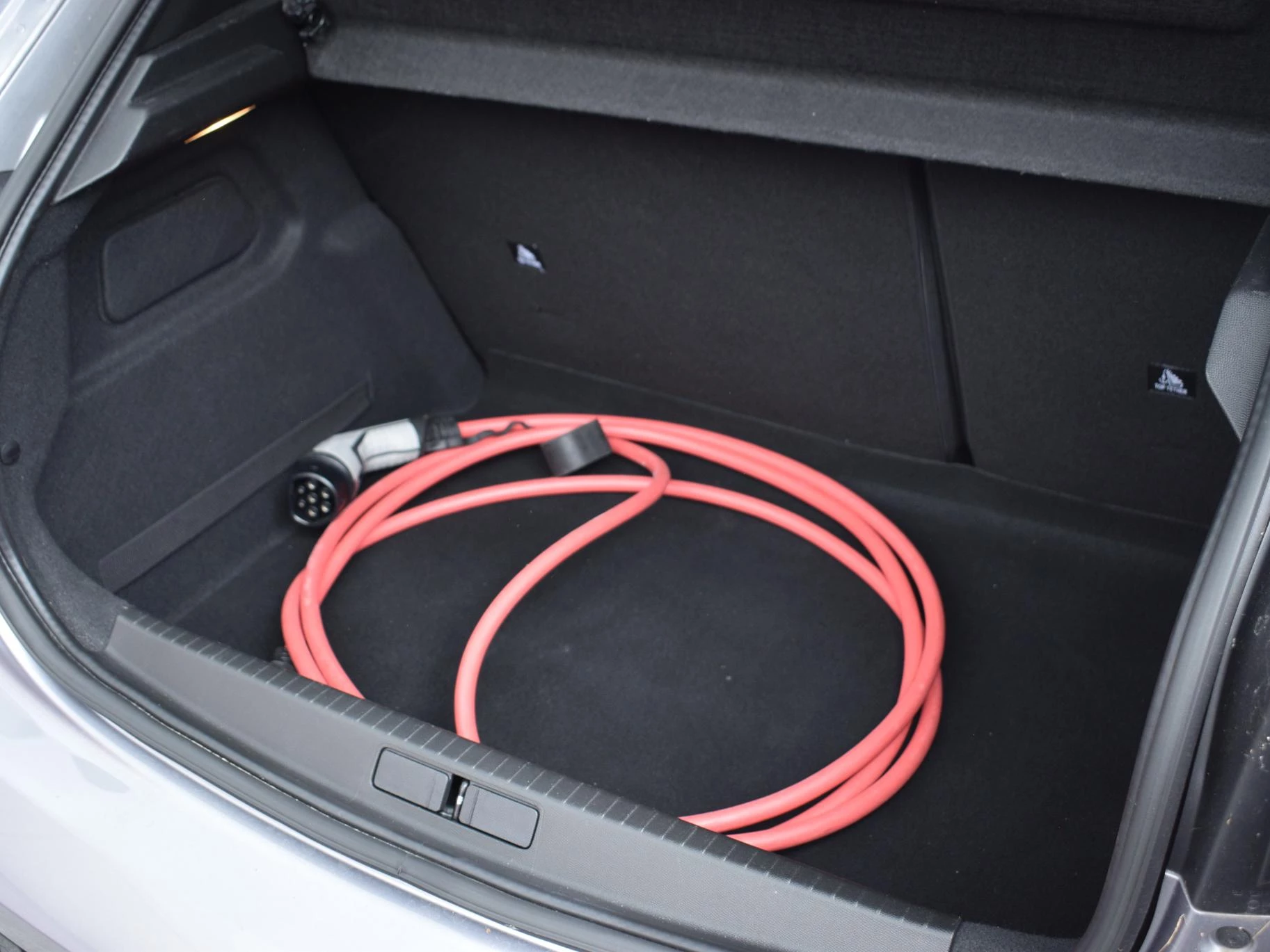 Hoofdafbeelding Peugeot e-208
