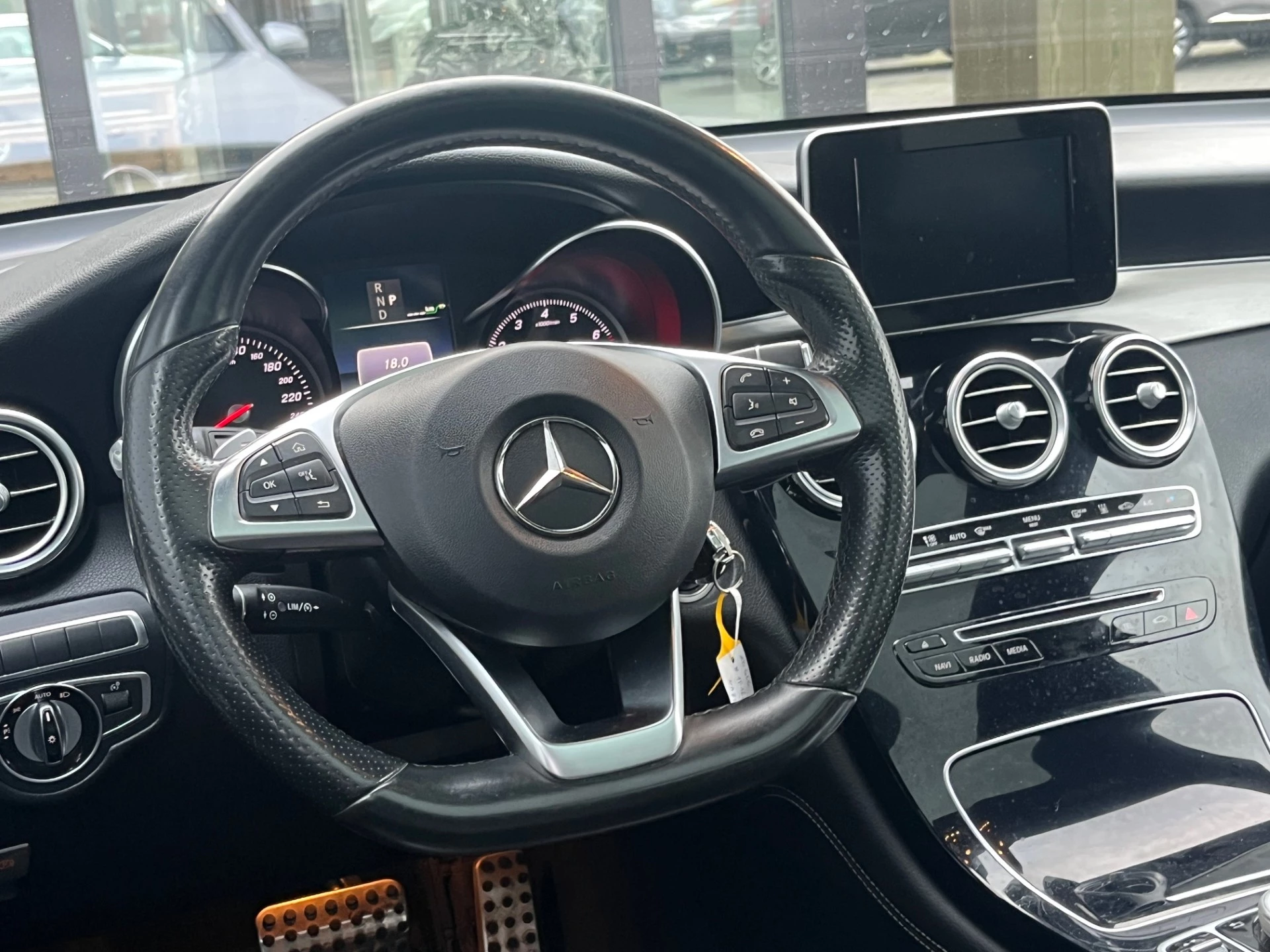 Hoofdafbeelding Mercedes-Benz GLC