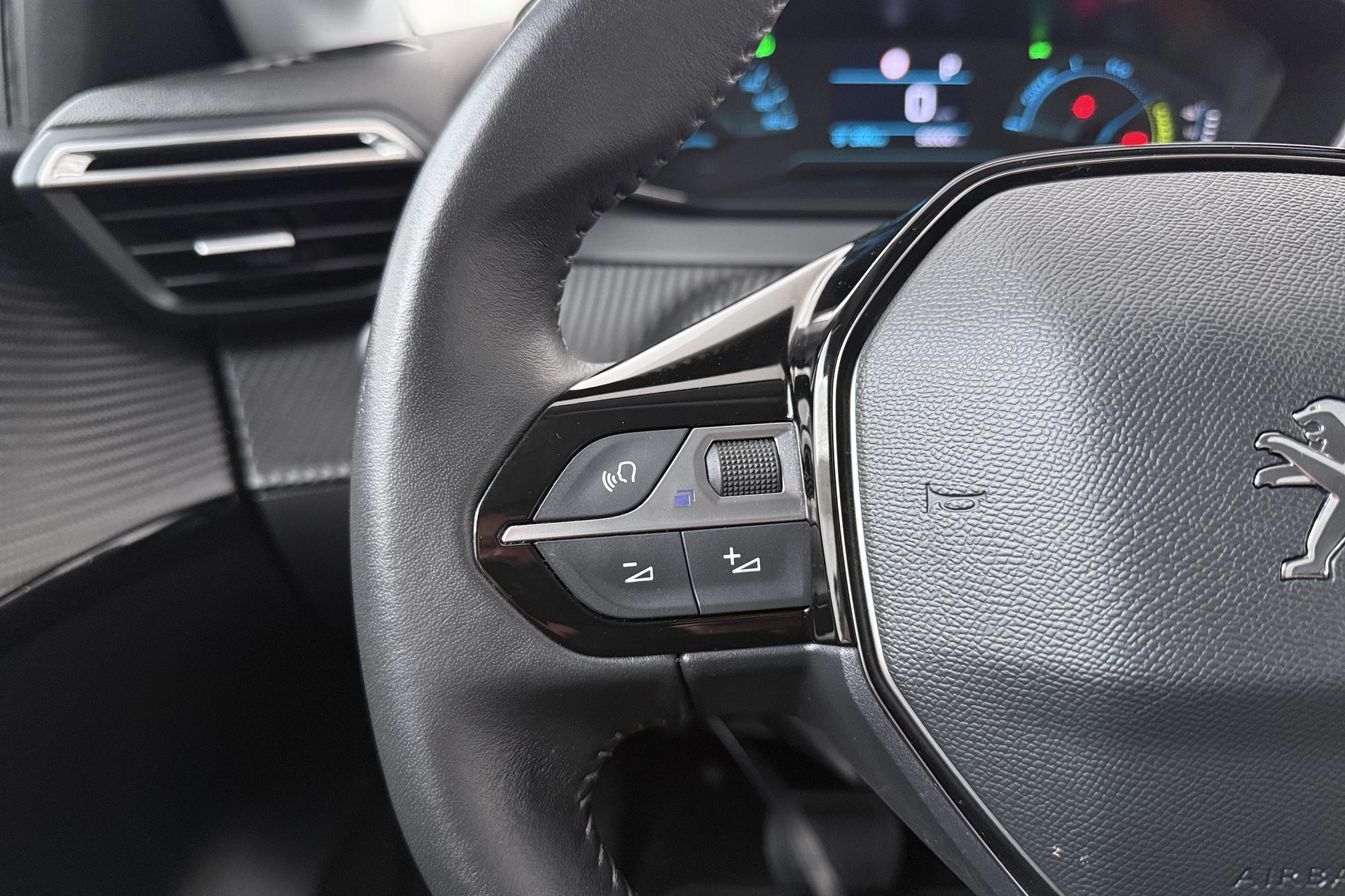 Hoofdafbeelding Peugeot e-208