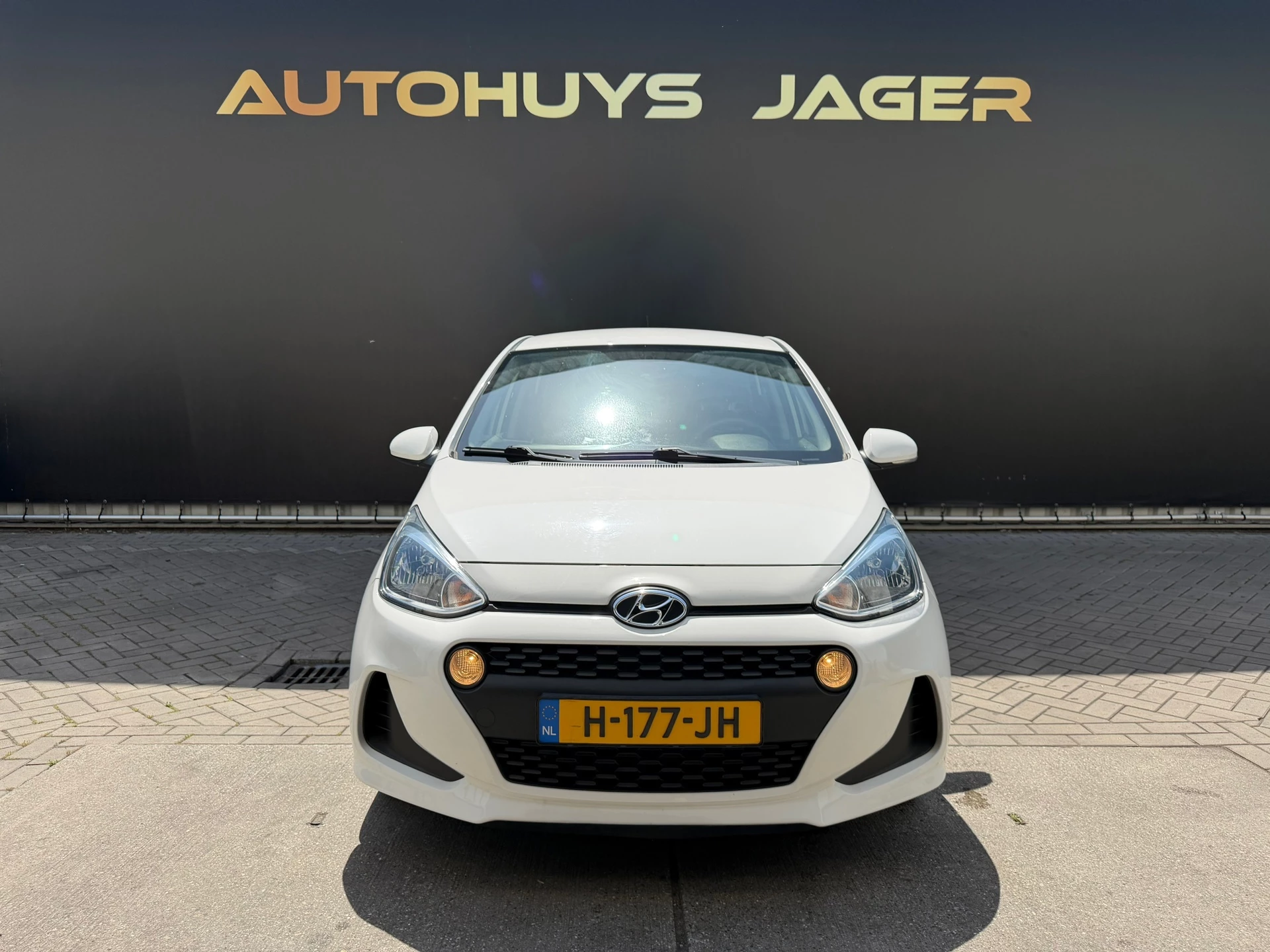 Hoofdafbeelding Hyundai i10