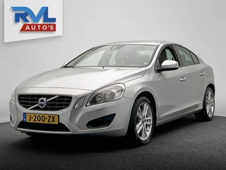 Volvo S60 1.6 T3 | Trekhaak | Leder Stoelverwarming Lichtmetaal Cruise Climate Control