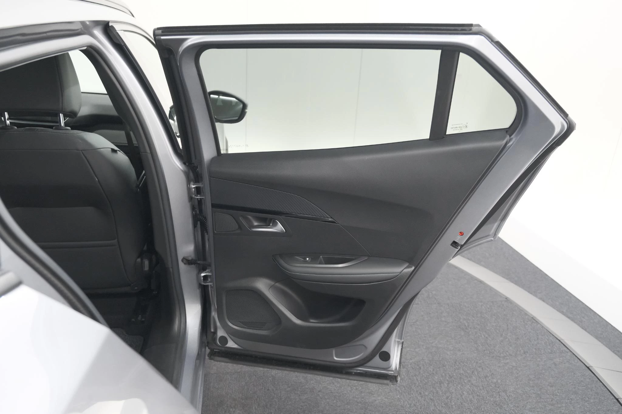 Hoofdafbeelding Peugeot e-2008