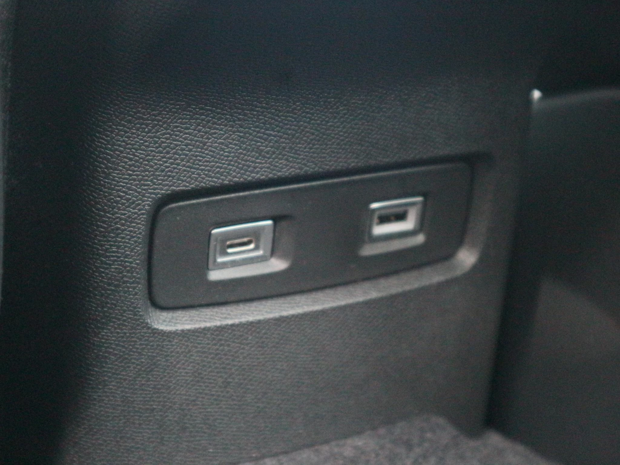 Hoofdafbeelding Citroën ë-C4