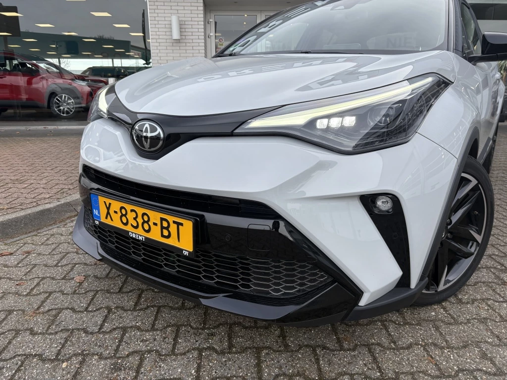 Hoofdafbeelding Toyota C-HR