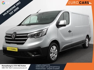 Hoofdafbeelding Renault Trafic Renault Trafic 2.0 Blue dCi 110PK T30 L2H1 Advance Navigatie bluetooth DAB Camera Airco Trekhaak Houten bekleding Lichtmetalen velgen