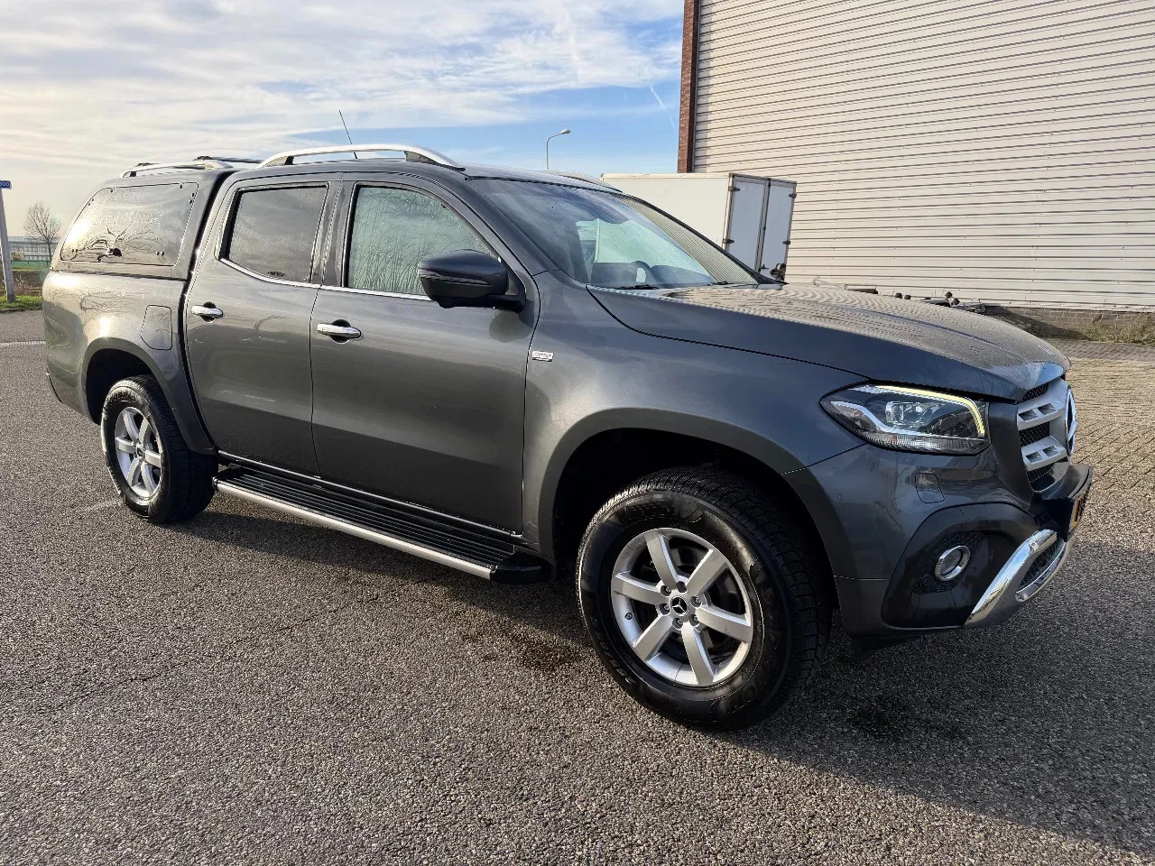 Hoofdafbeelding Mercedes-Benz X-Klasse