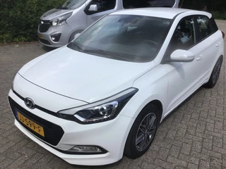 Hoofdafbeelding Hyundai i20 Hyundai i20 1.0 T-GDI COMFORT