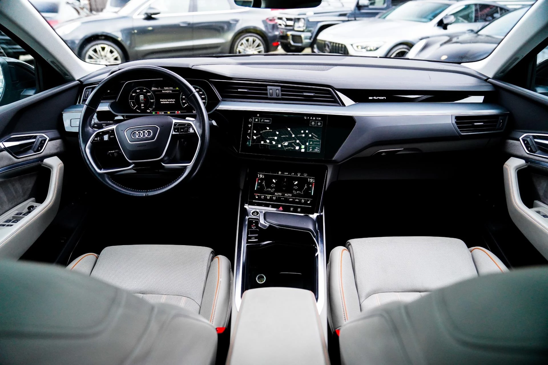 Hoofdafbeelding Audi e-tron