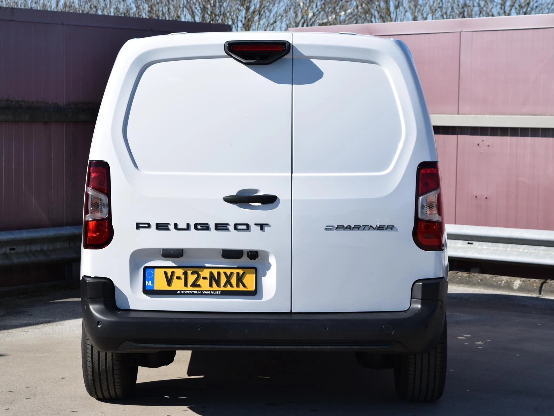 Hoofdafbeelding Peugeot e-Partner