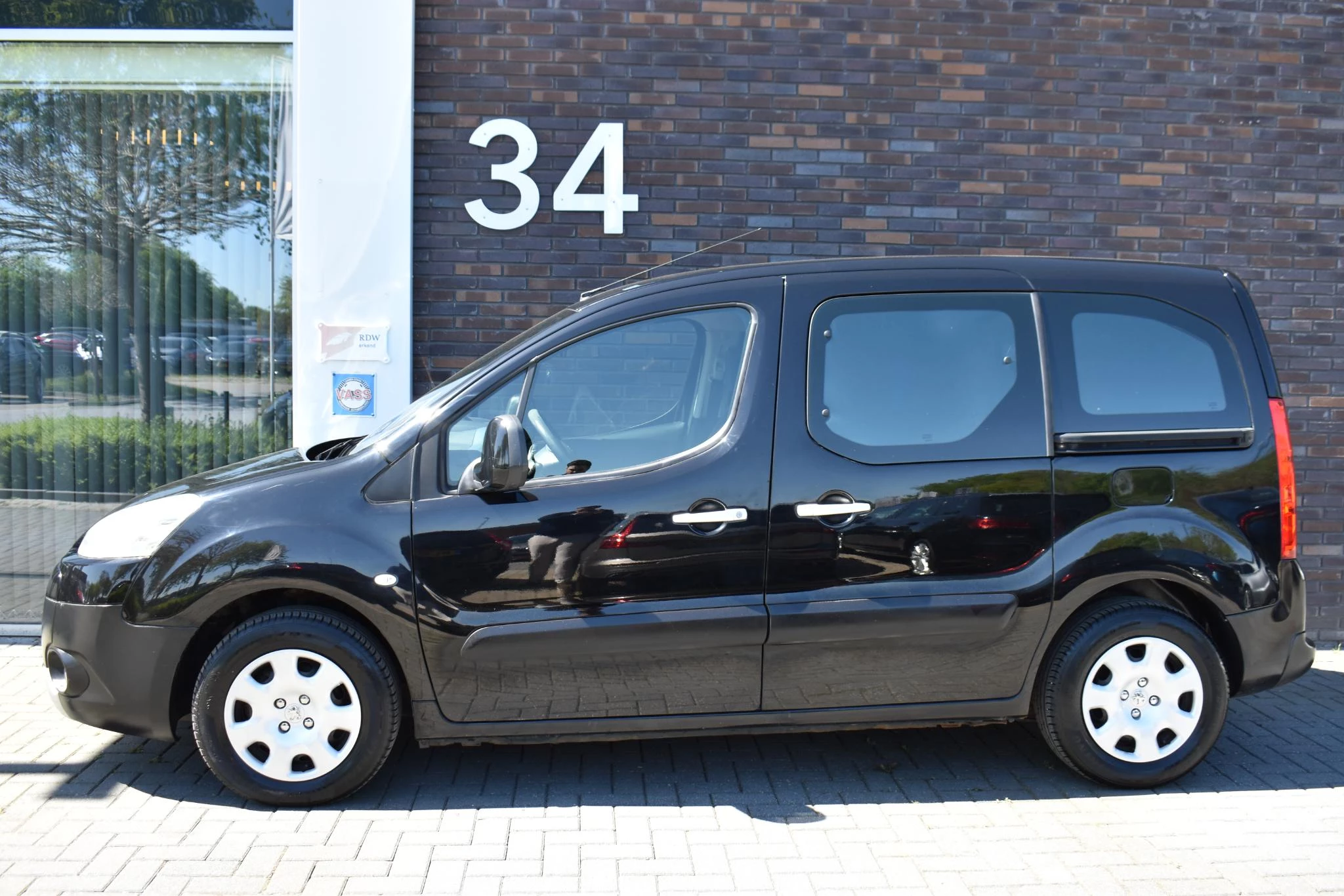 Hoofdafbeelding Peugeot Partner
