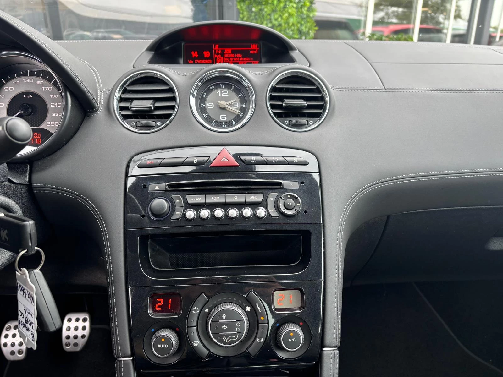 Hoofdafbeelding Peugeot RCZ