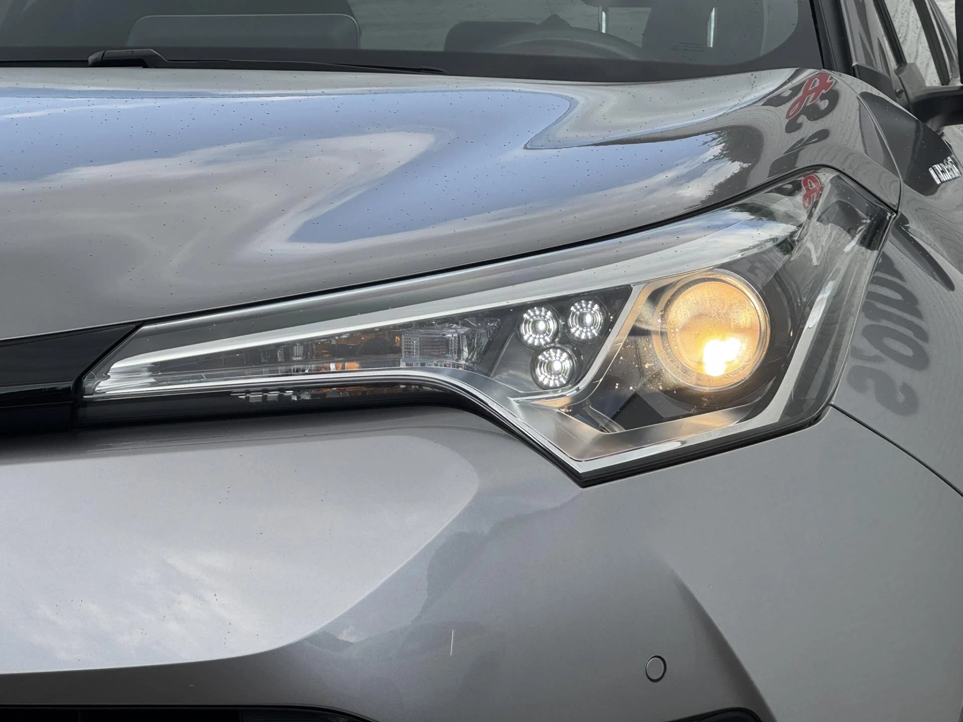 Hoofdafbeelding Toyota C-HR