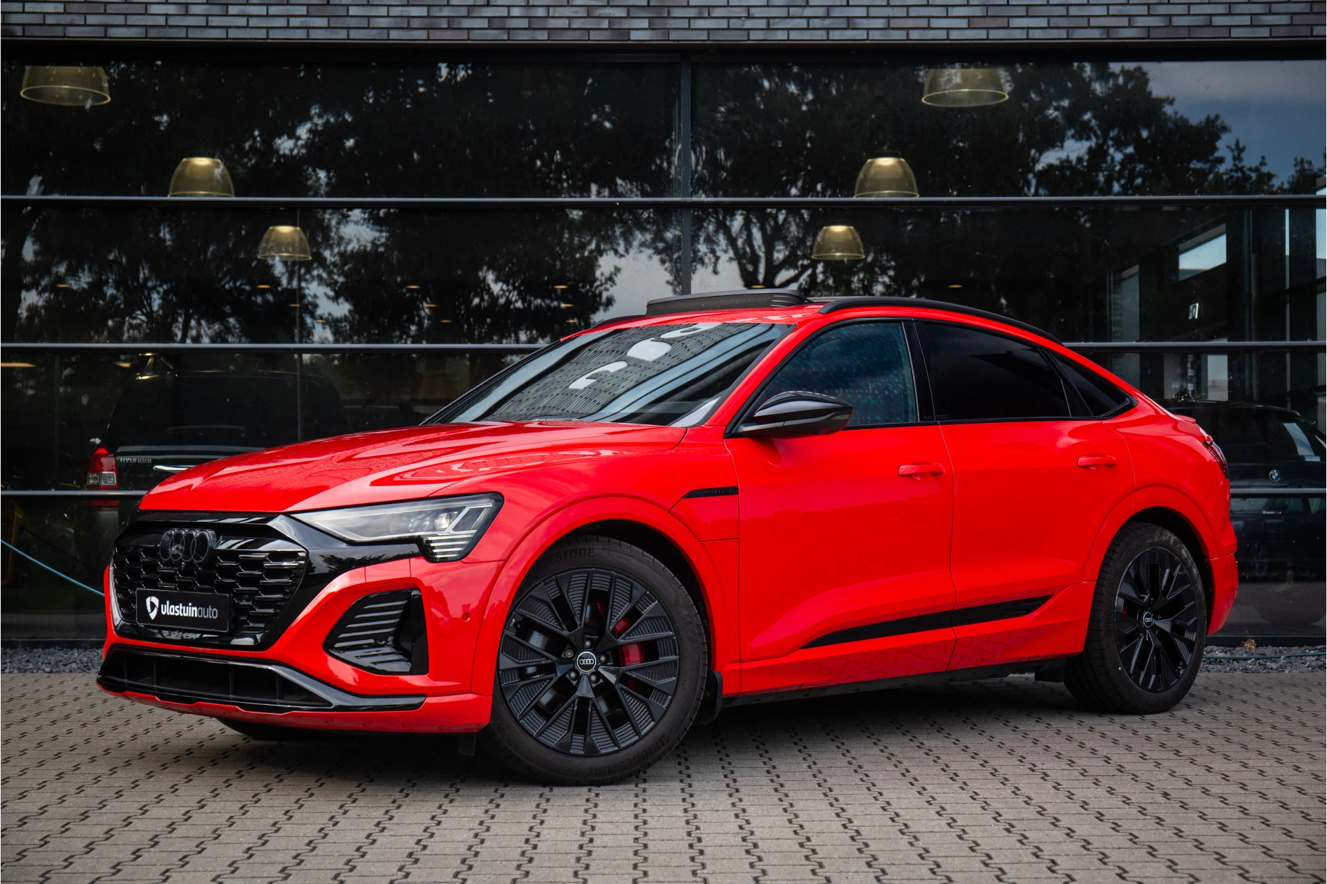Hoofdafbeelding Audi Q8 Sportback e-tron