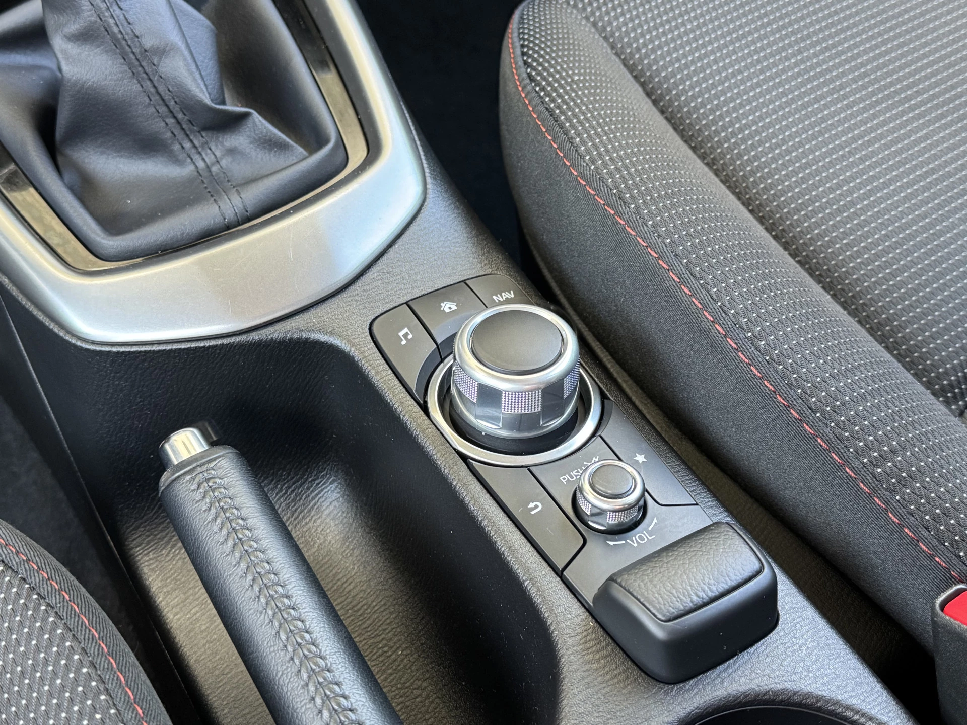 Hoofdafbeelding Mazda 2