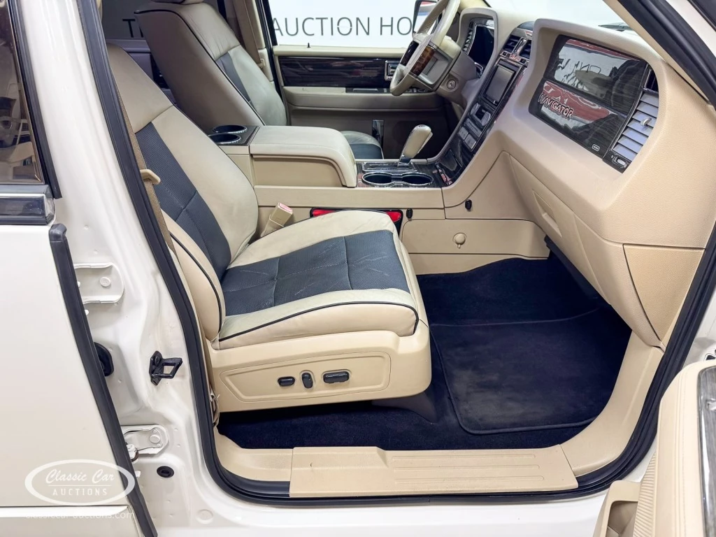 Hoofdafbeelding Lincoln Navigator