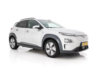 Hoofdafbeelding Hyundai Kona Hyundai Kona EV Fashion 64 kWh (3-Fase) {SOH-100%} (INCL-BTW)  Aut * HEATPUMP | NAVI-FULLMAP | LEATHER-FABRIC | KEYLESS | CAMERA | DAB | ECC | PDC | ADAPTIVE-CRUISE | LANE-ASSIST | HEATED SEATS | PRIVACY-GLASS | HEAD-UP | SHIFT-PADDLES | 17"A