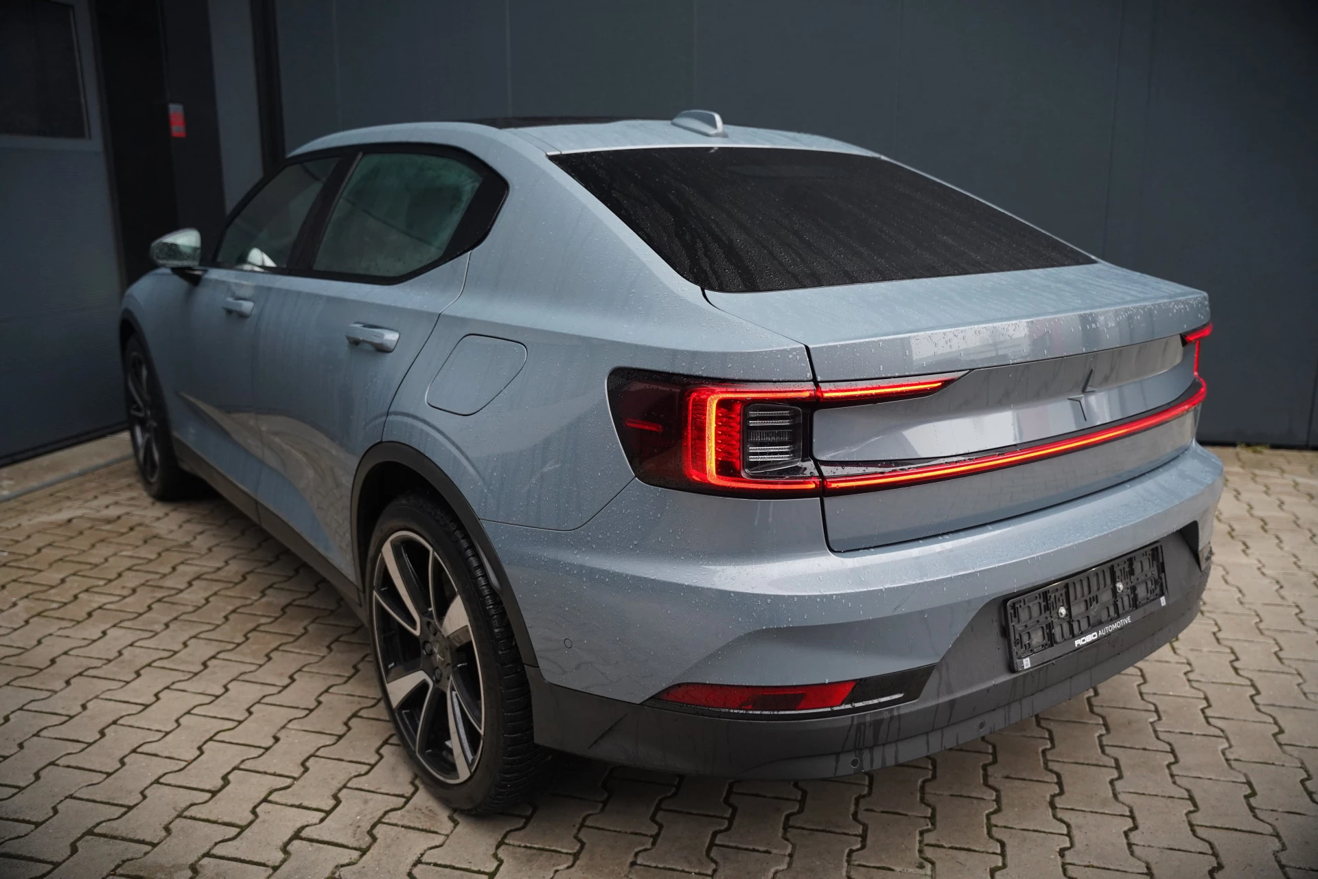 Hoofdafbeelding Polestar 2