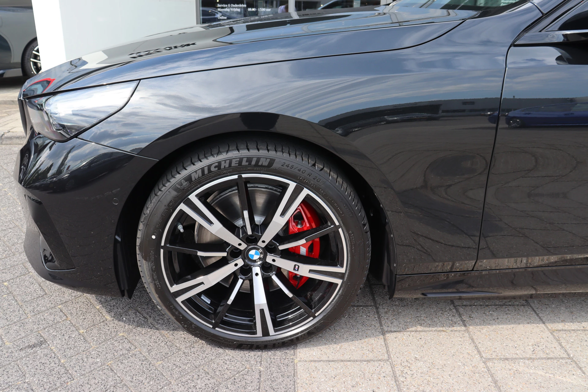 Hoofdafbeelding BMW i5
