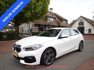 BMW 1 Serie 118i SPORTLINE / CRUISE / STOELVERWARMING / SPORTSTOEL / 17''