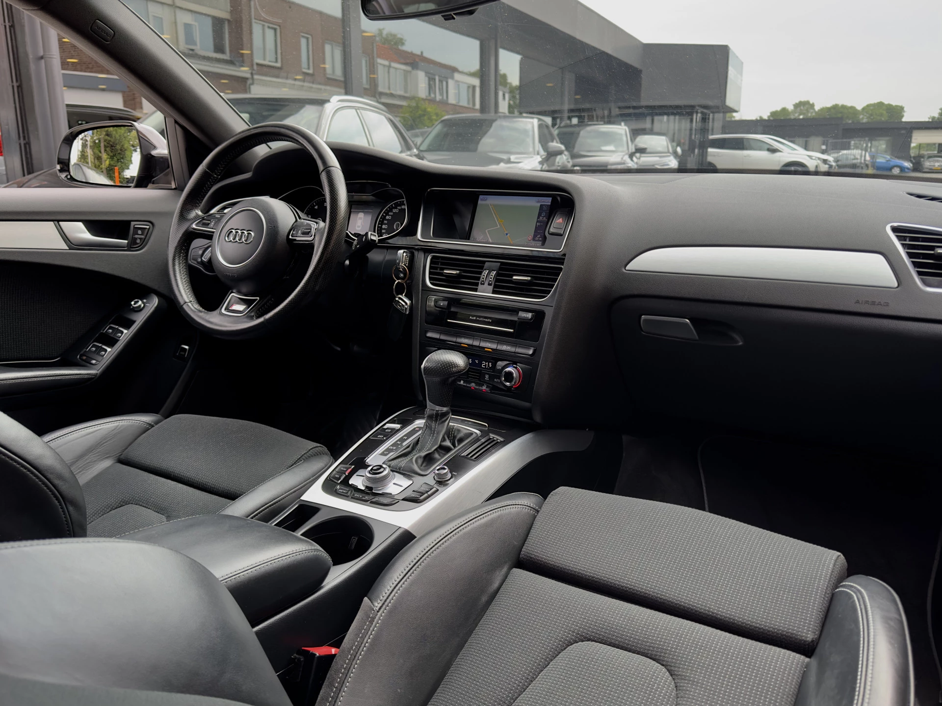 Hoofdafbeelding Audi A4