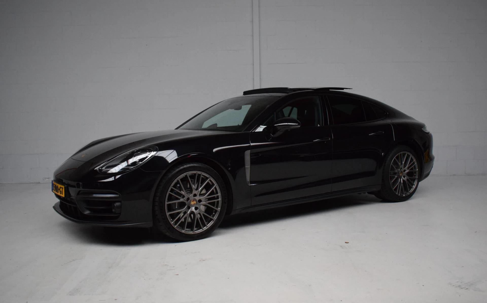 Hoofdafbeelding Porsche Panamera