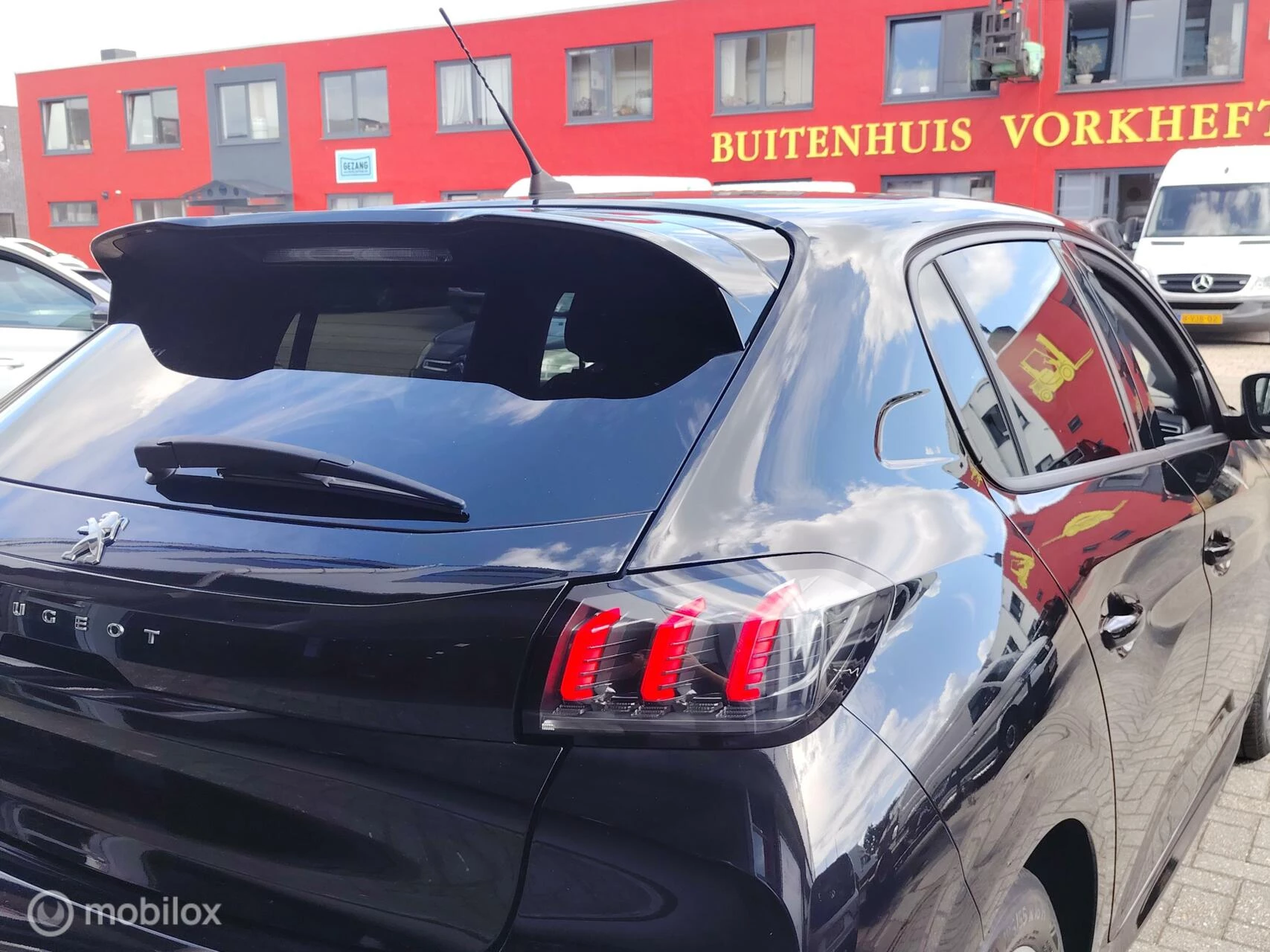 Hoofdafbeelding Peugeot 208