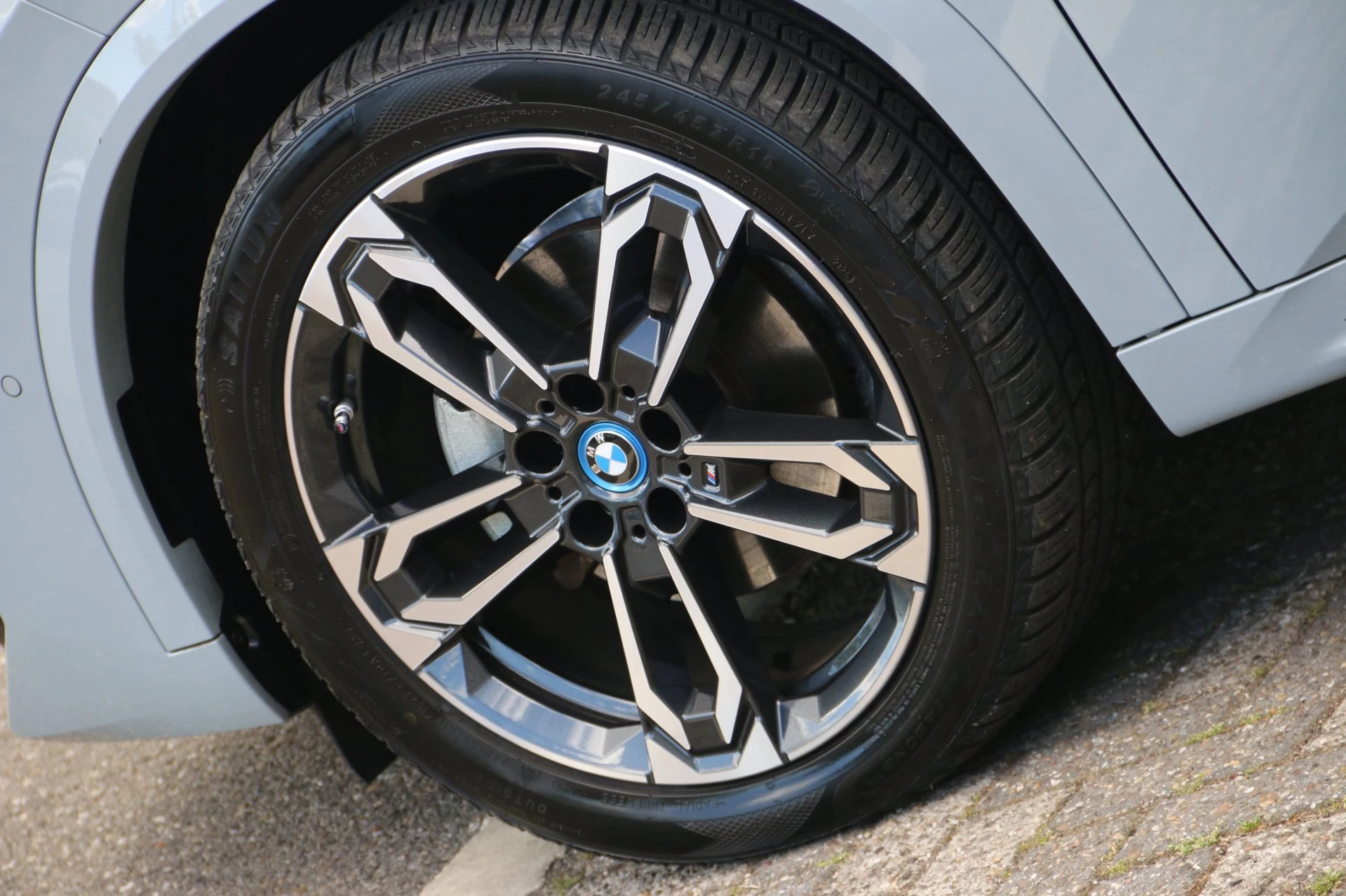 Hoofdafbeelding BMW iX2