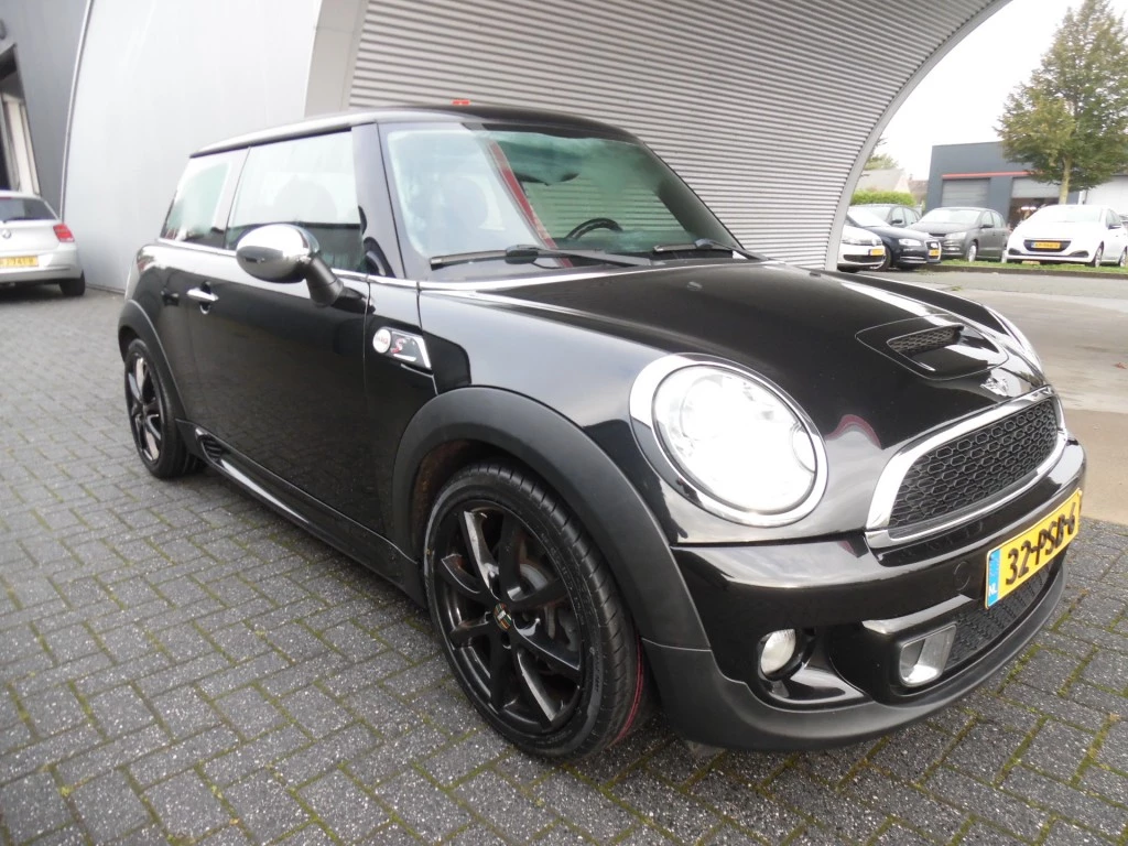 Hoofdafbeelding MINI Cooper S