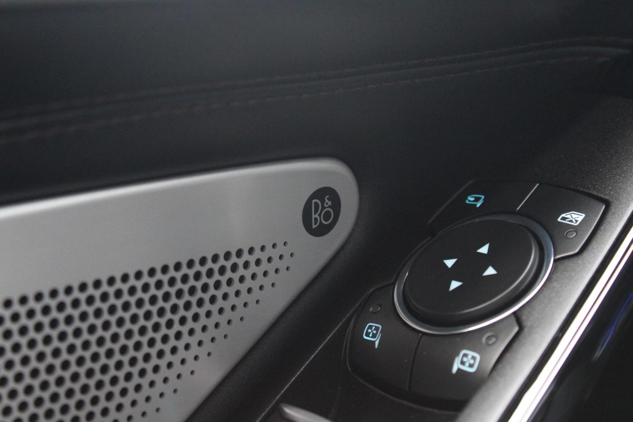 Hoofdafbeelding Ford Explorer