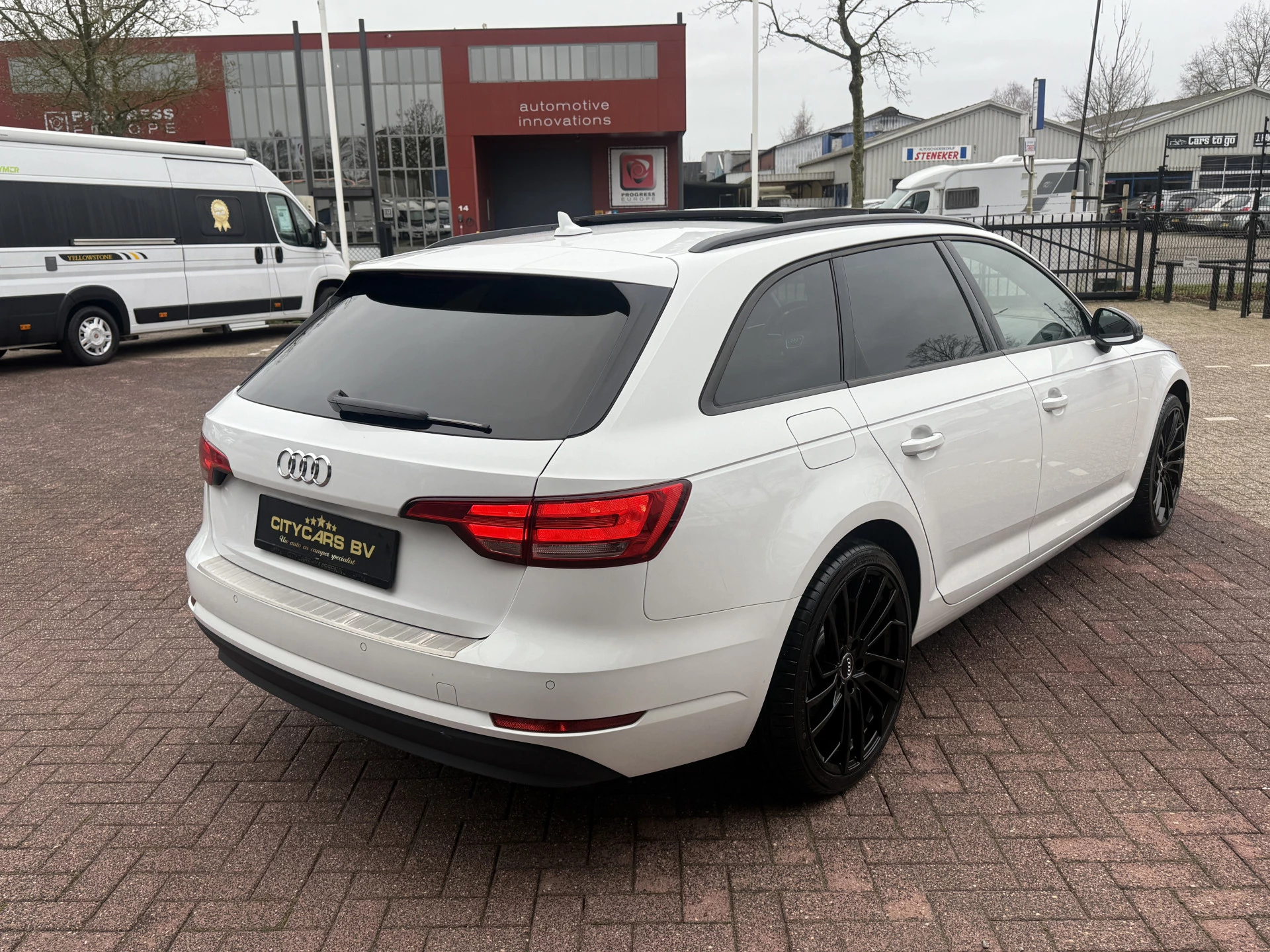 Hoofdafbeelding Audi A4