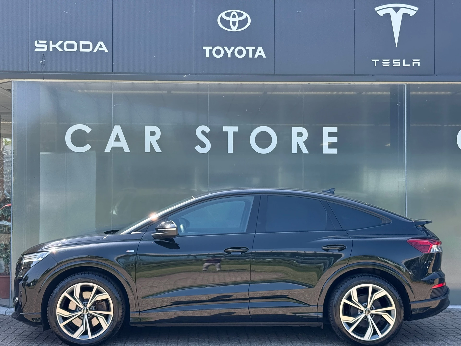 Hoofdafbeelding Audi Q4 Sportback e-tron