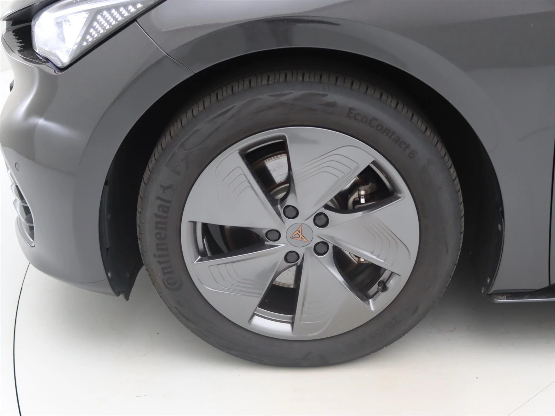Hoofdafbeelding CUPRA Born