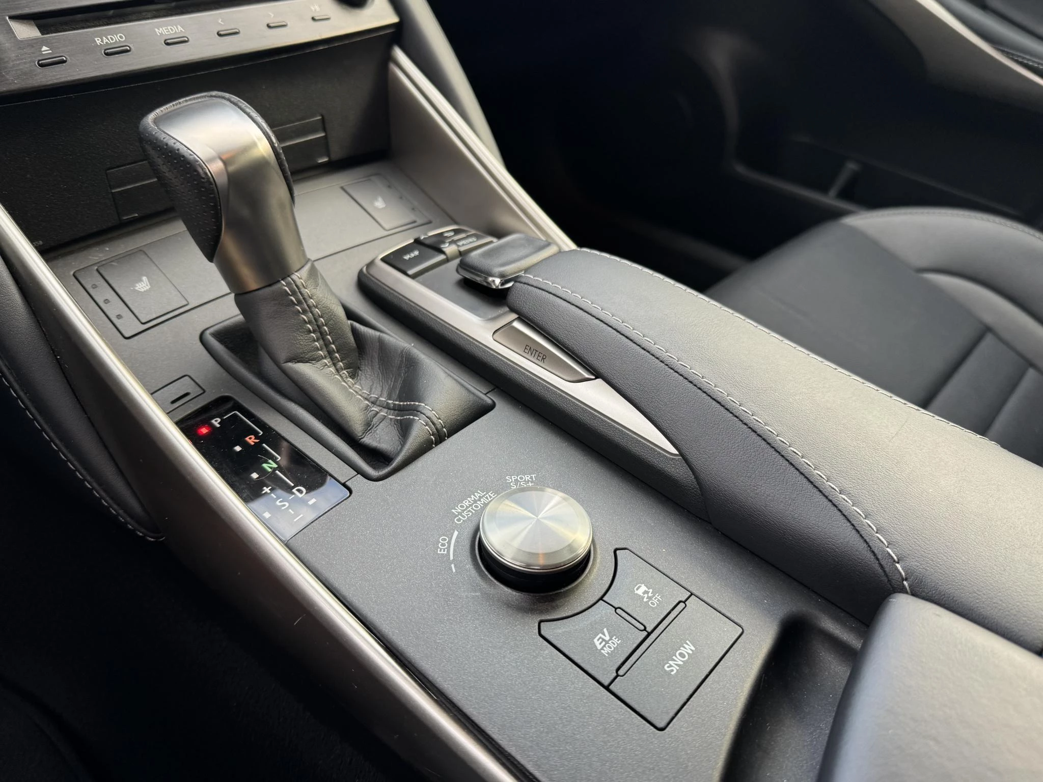 Hoofdafbeelding Lexus IS