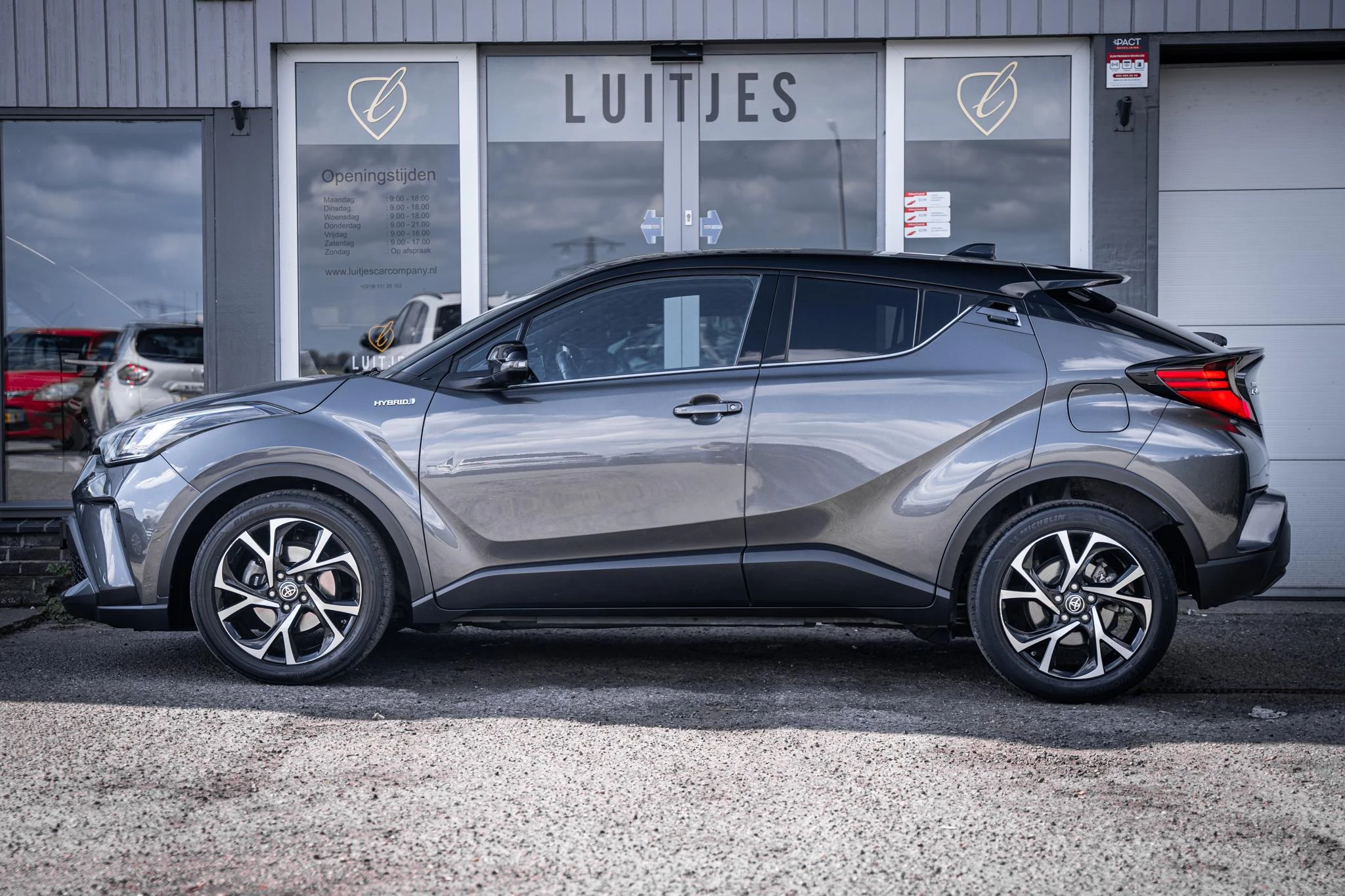Hoofdafbeelding Toyota C-HR