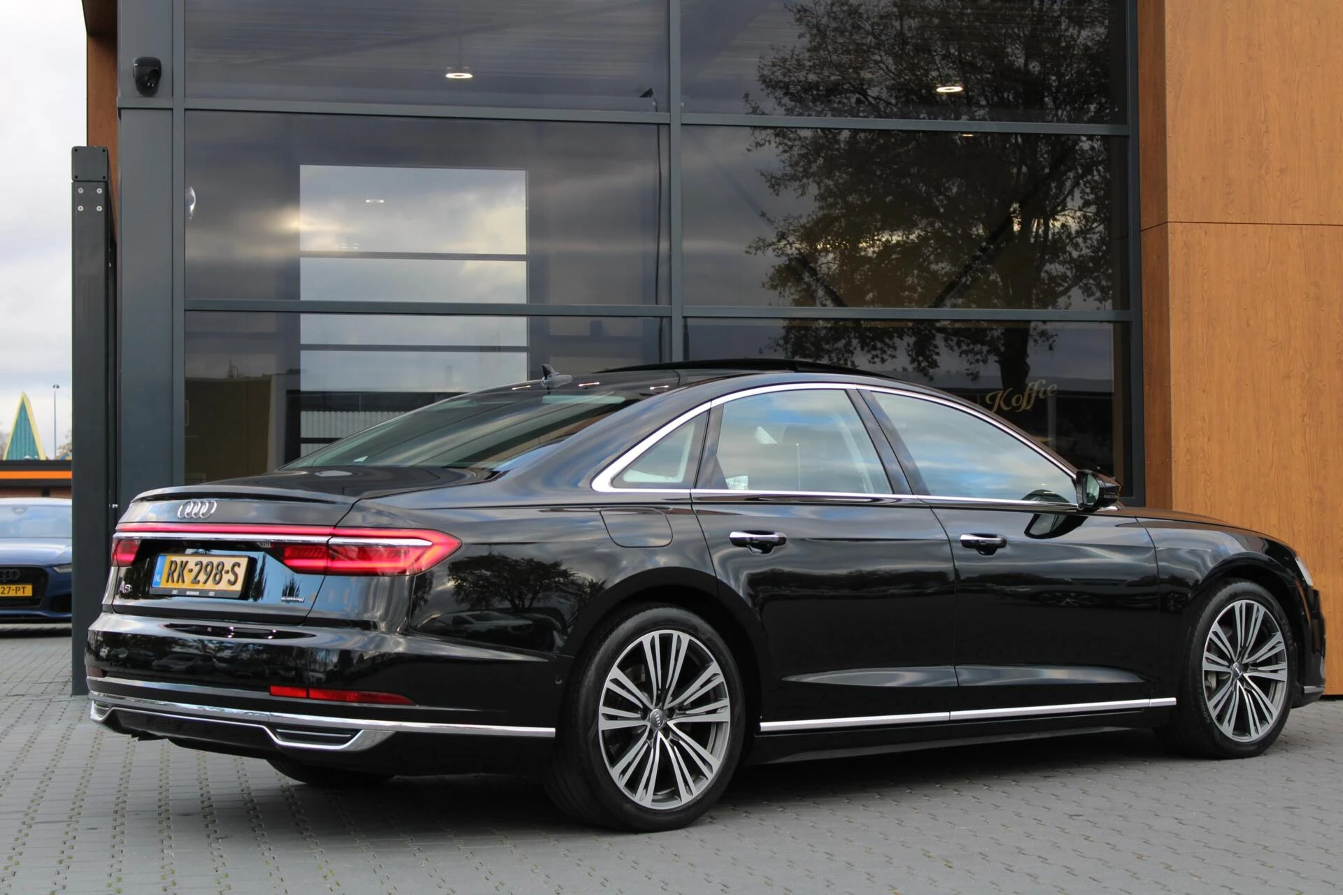 Hoofdafbeelding Audi A8
