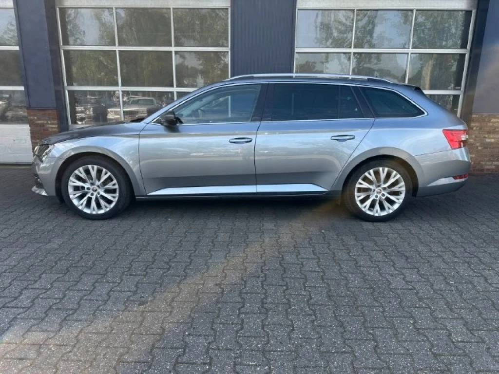 Hoofdafbeelding Škoda Superb