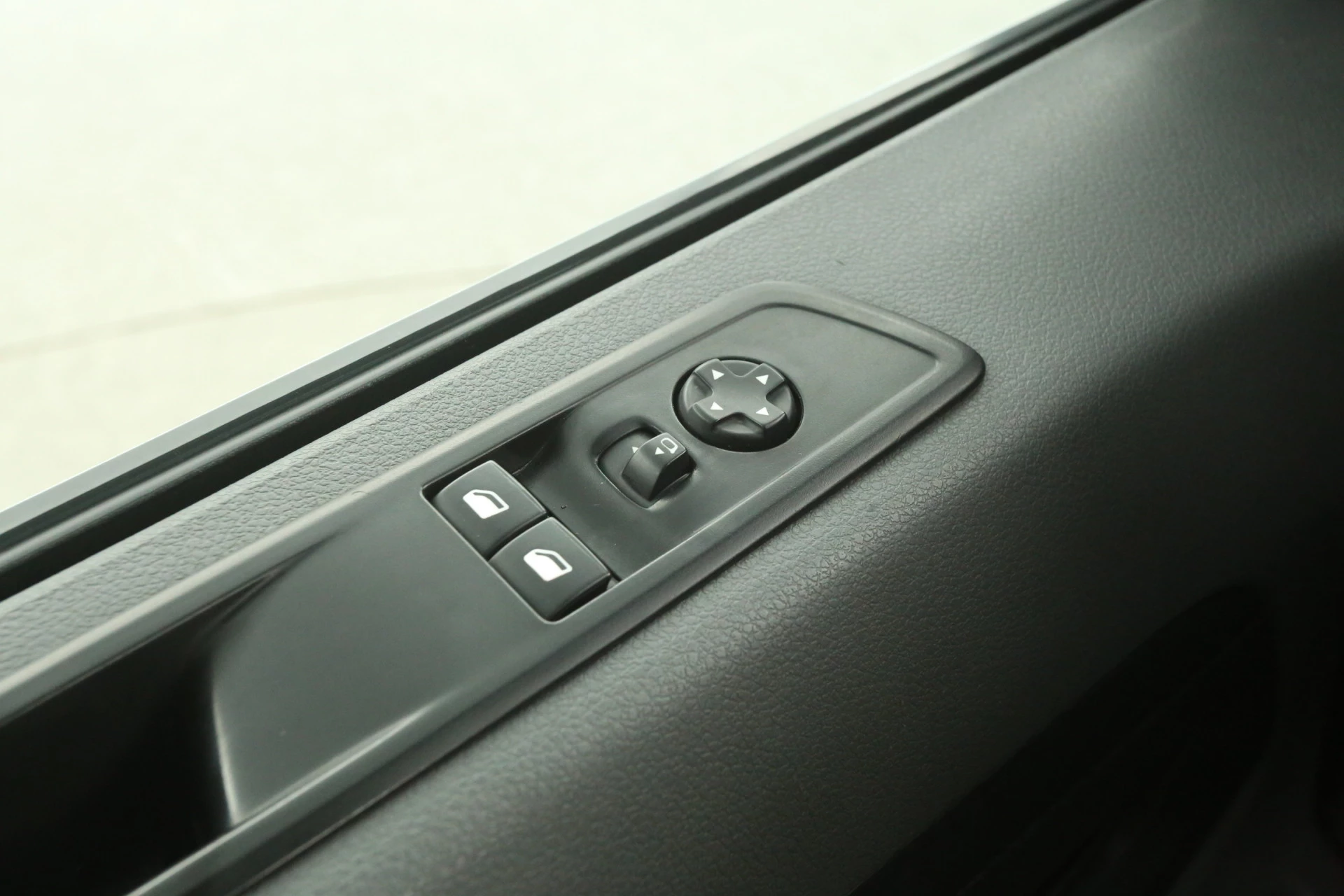 Hoofdafbeelding Peugeot e-Expert