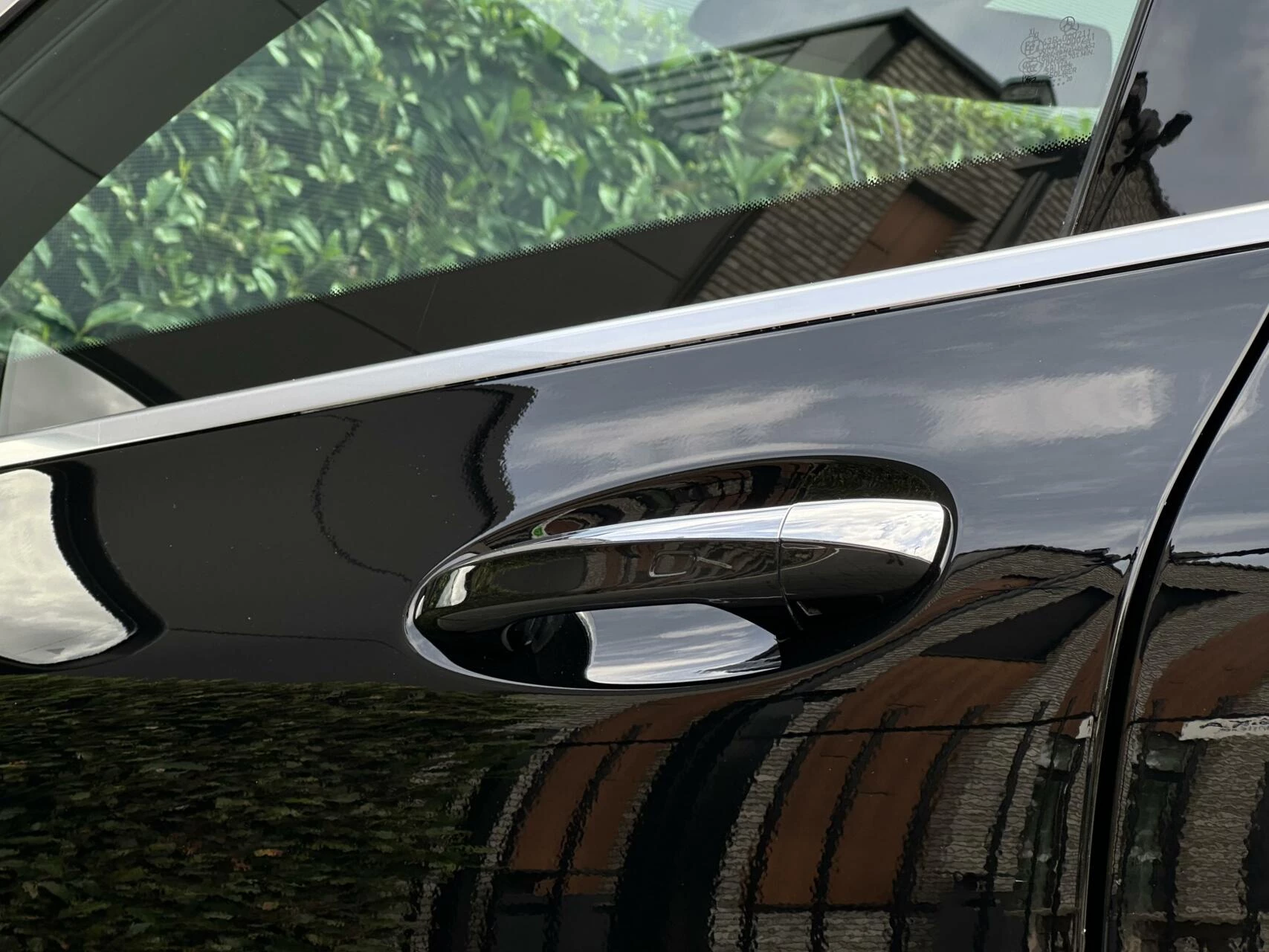 Hoofdafbeelding Mercedes-Benz EQC