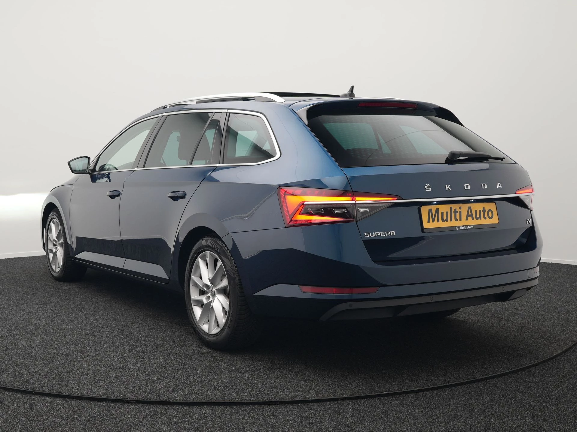 Hoofdafbeelding Škoda Superb
