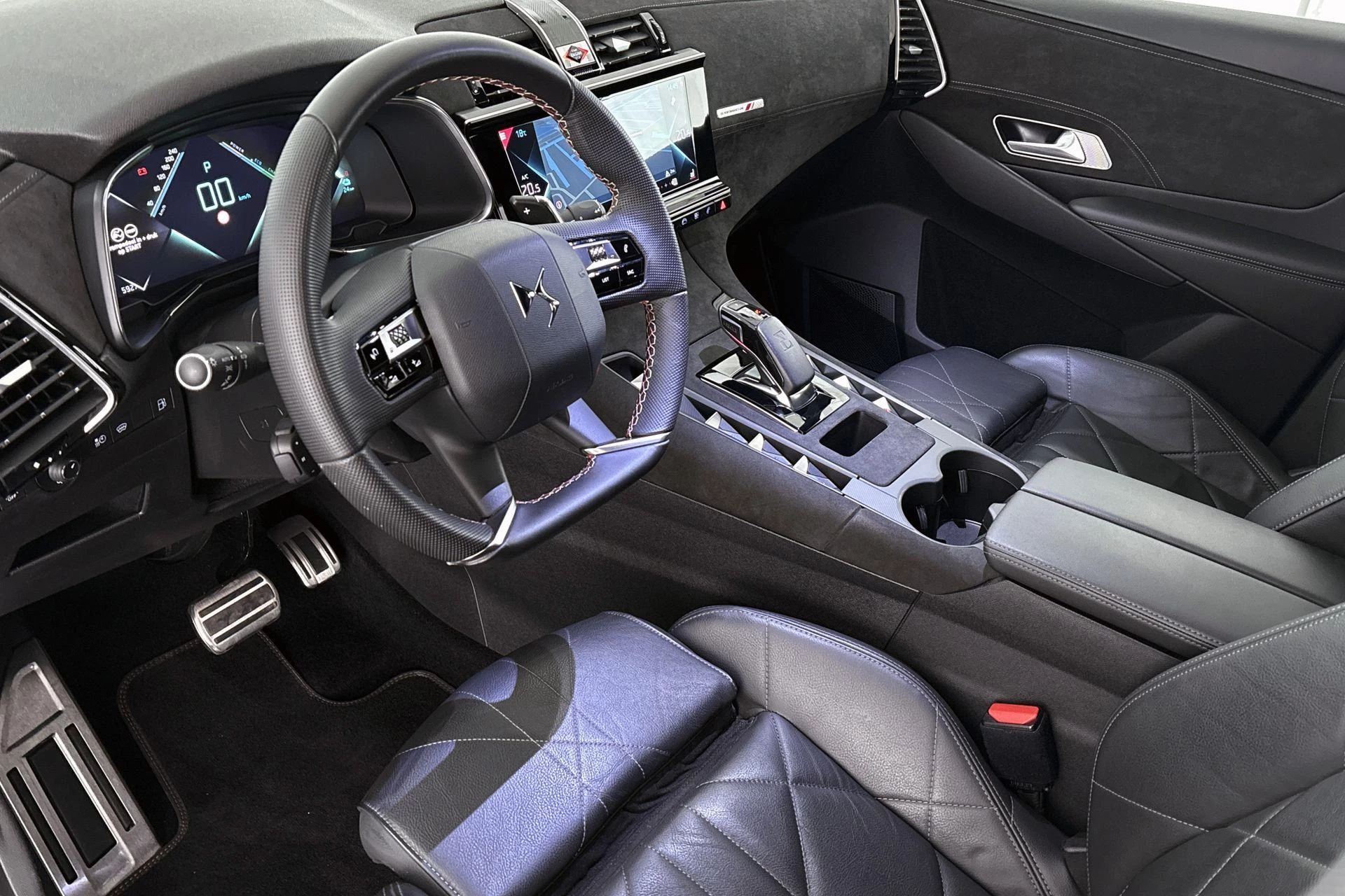 Hoofdafbeelding DS DS 7