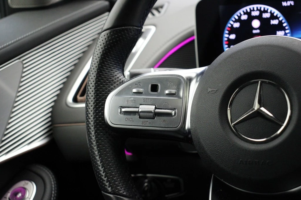 Hoofdafbeelding Mercedes-Benz EQC
