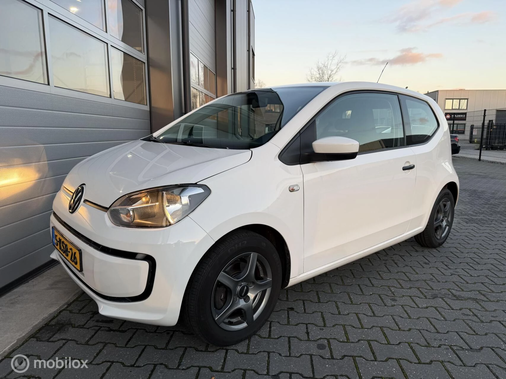 Hoofdafbeelding Volkswagen up!