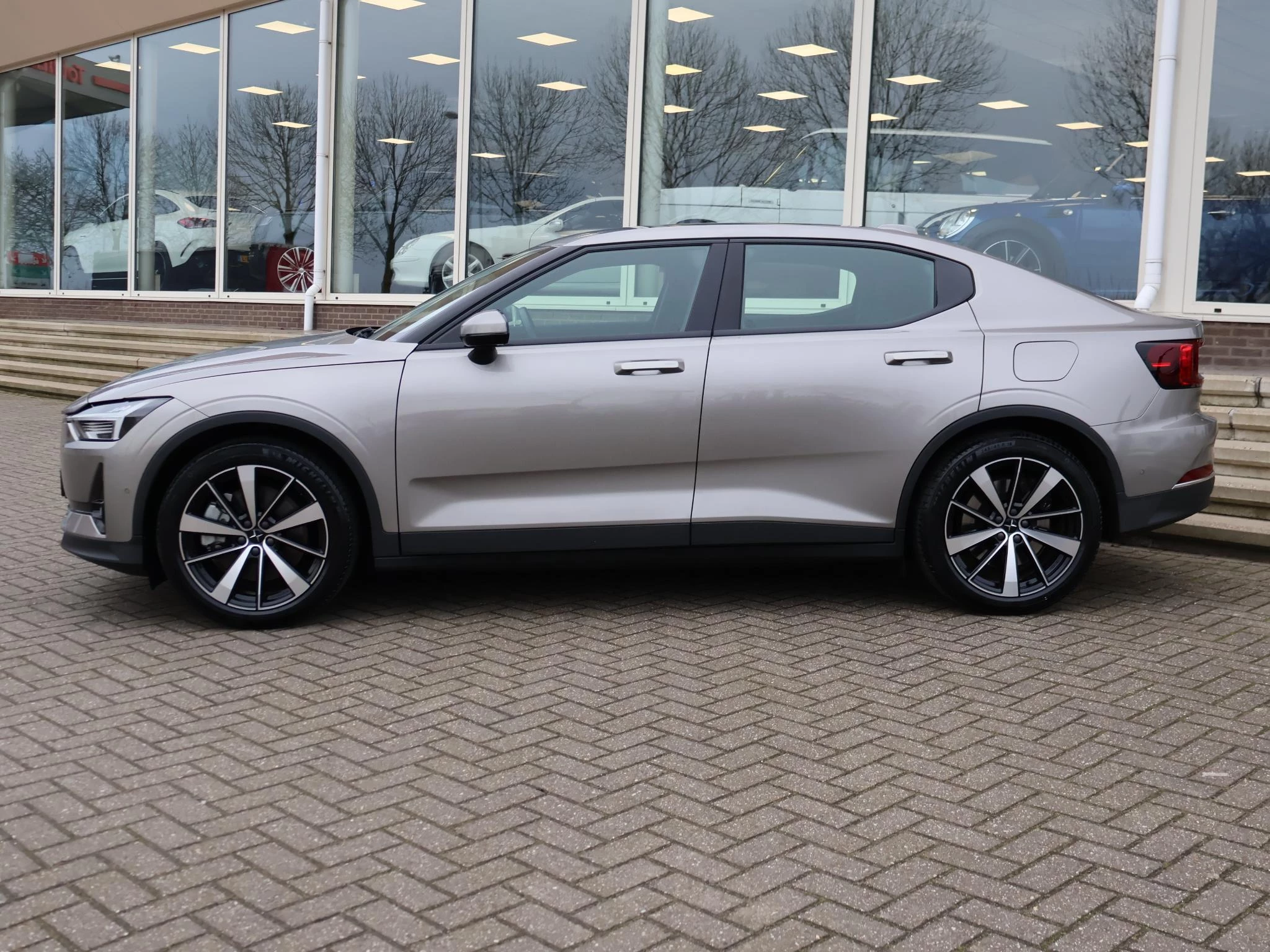 Hoofdafbeelding Polestar 2