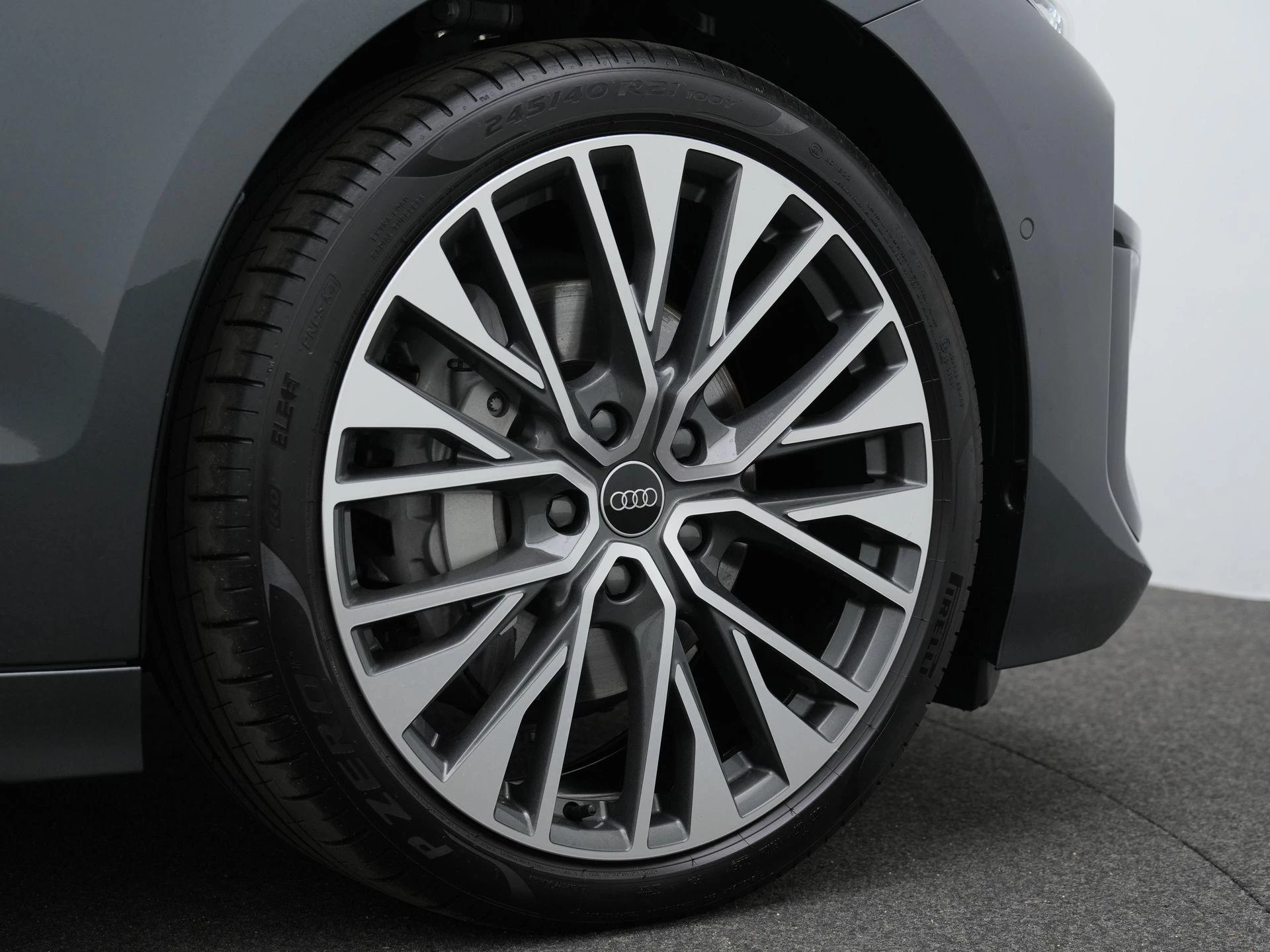 Hoofdafbeelding Audi A6 Avant e-tron