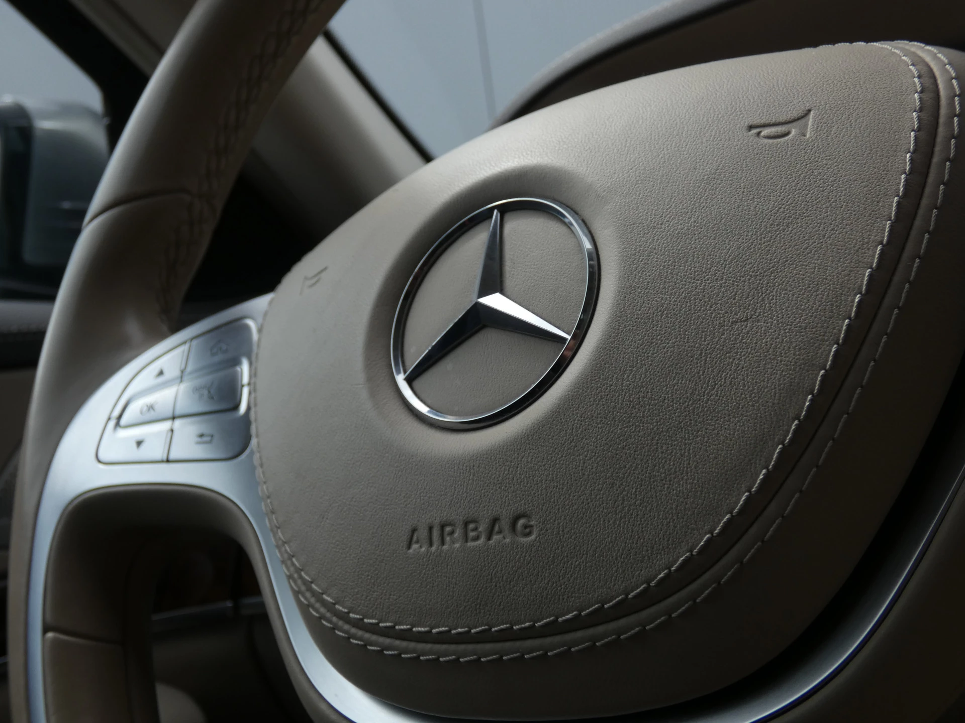 Hoofdafbeelding Mercedes-Benz S-Klasse
