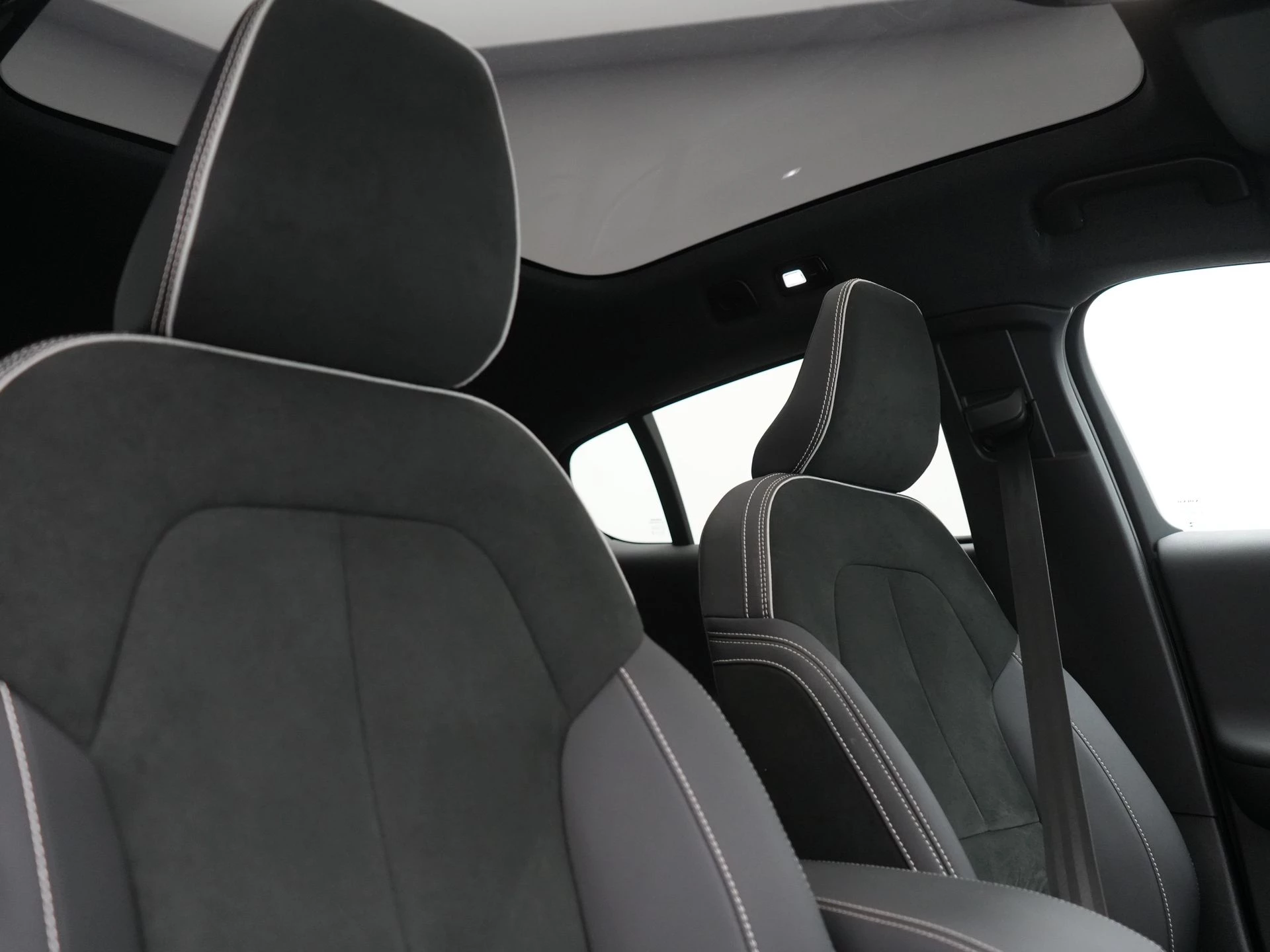 Hoofdafbeelding Volvo C40